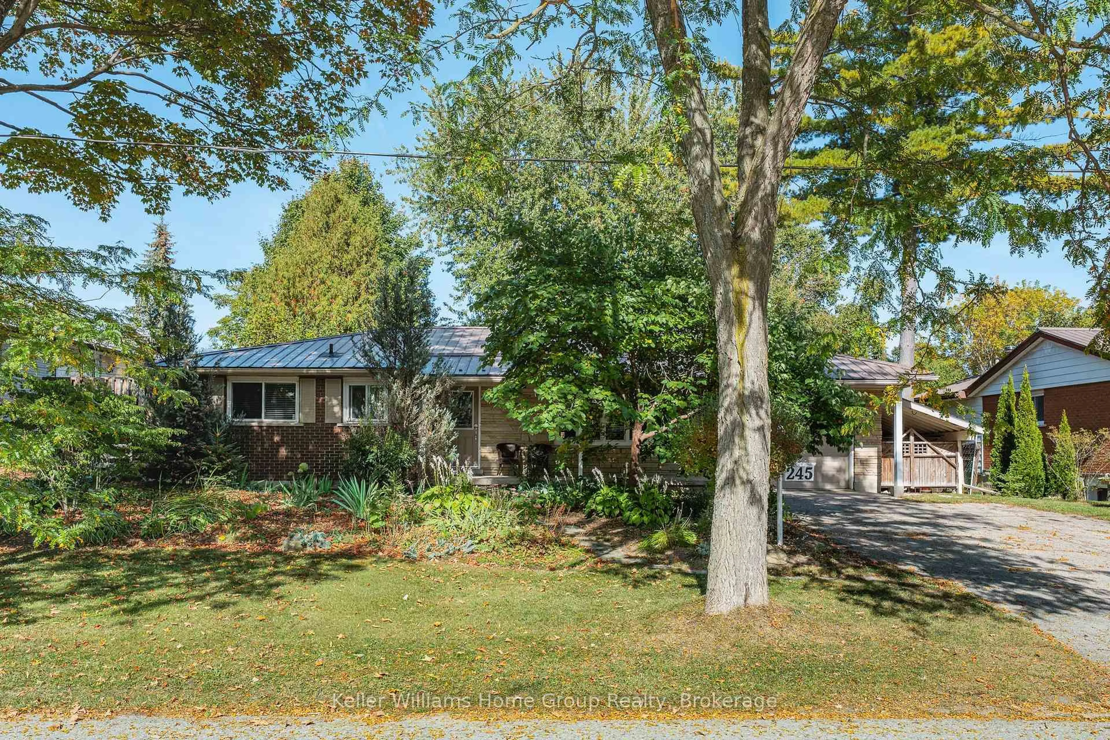 A pic from outside/outdoor area/front of a property/back of a property/a pic from drone, street for 245 Mary St, Centre Wellington Ontario N0B 1S0