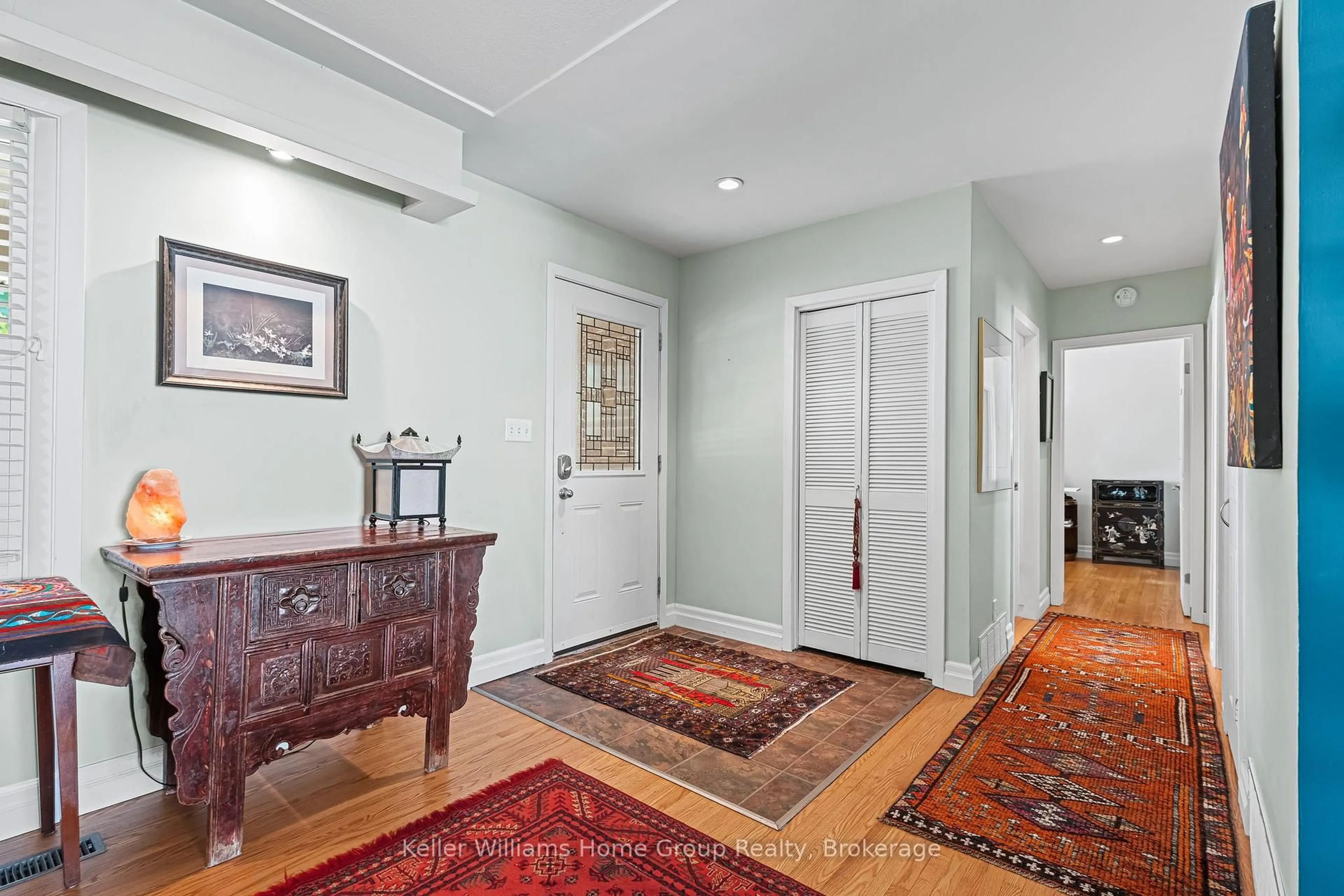 Indoor foyer for 245 Mary St, Centre Wellington Ontario N0B 1S0