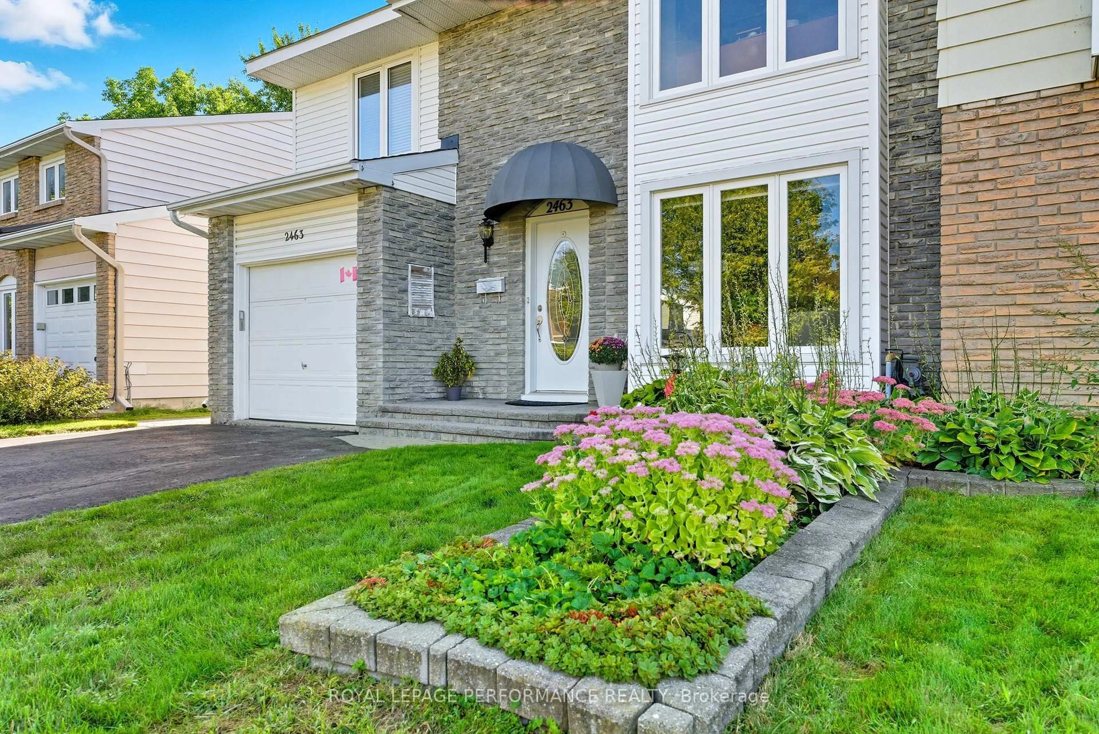 Home with brick exterior material, street for 2463 Orient Park Dr, Ottawa Ontario K1B 4N2