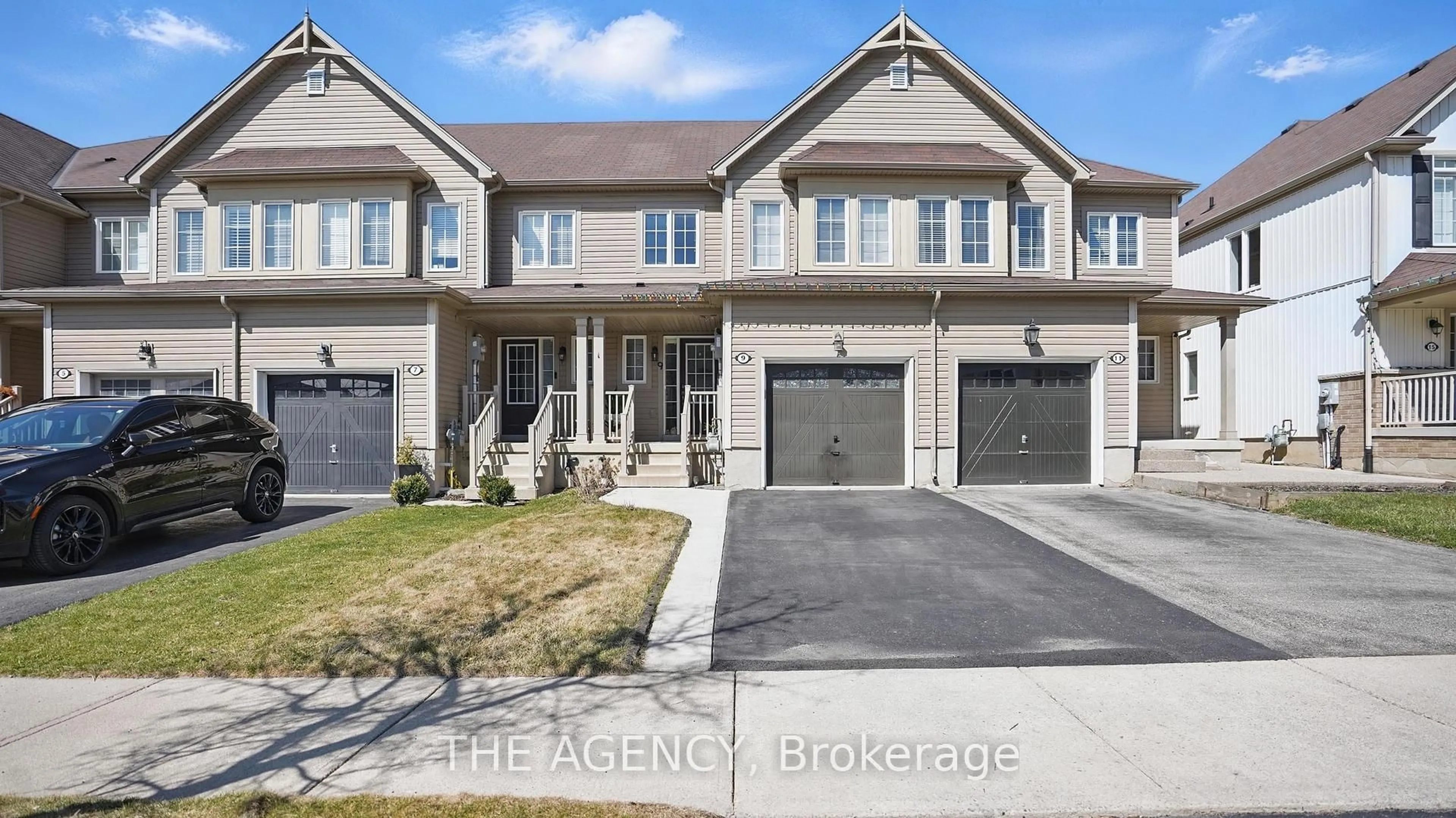 Unknown for 9 Lynch Cres, Hamilton Ontario L0R 1C0