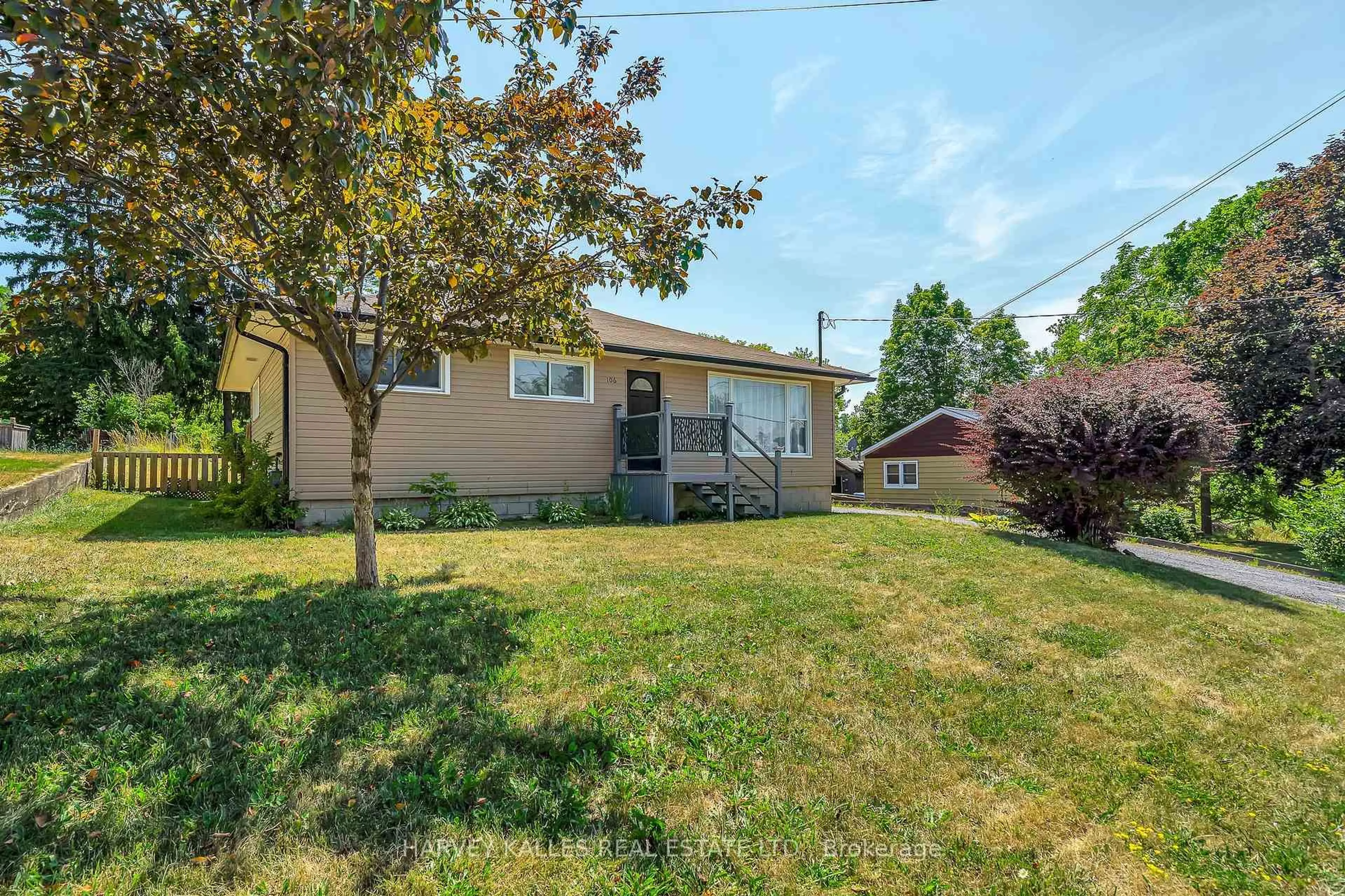 Patio, street for 106 Union St, Prince Edward County Ontario K0K 2T0
