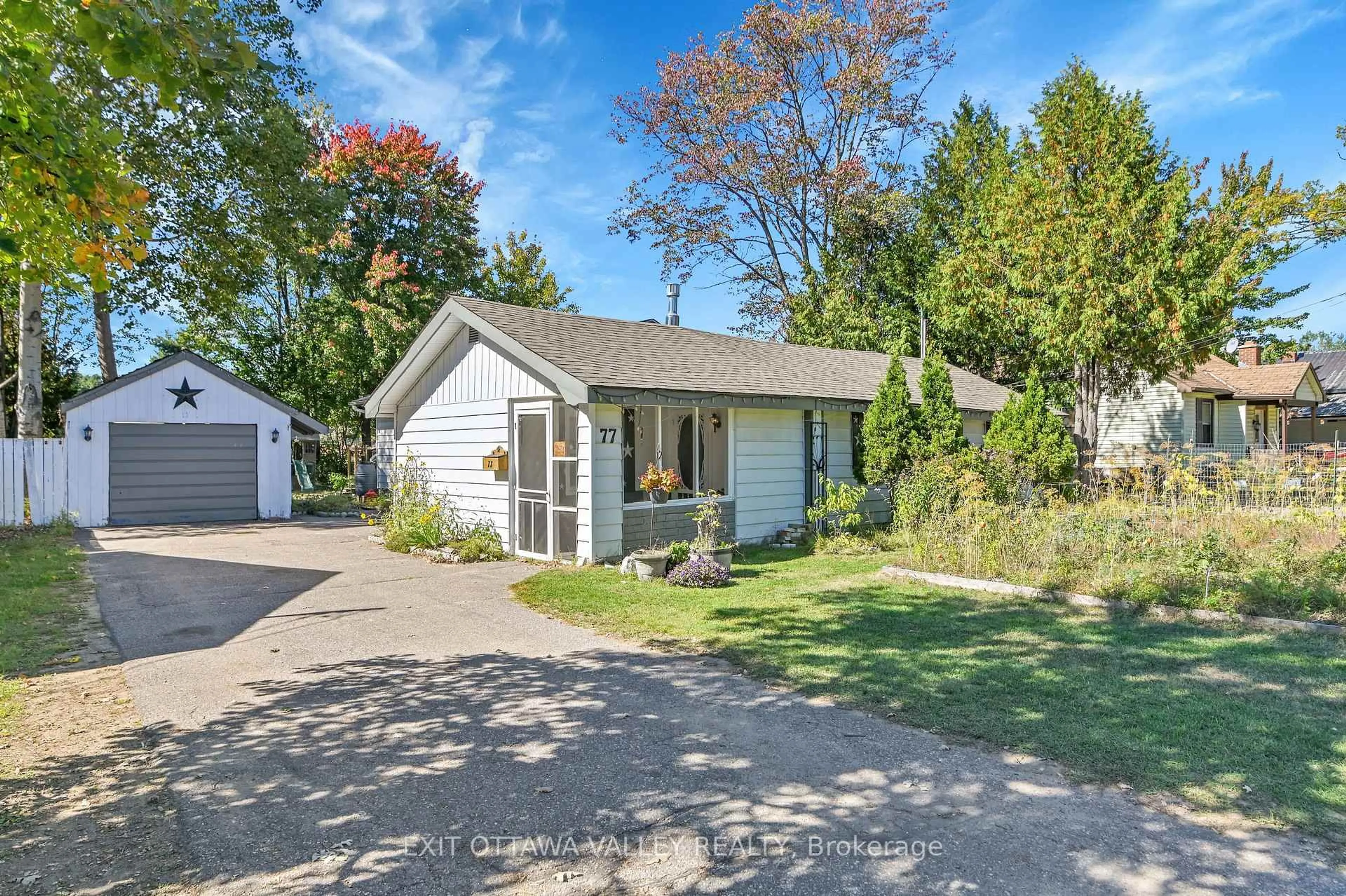 Unknown for 77 Doran St, Petawawa Ontario K8H 1R3