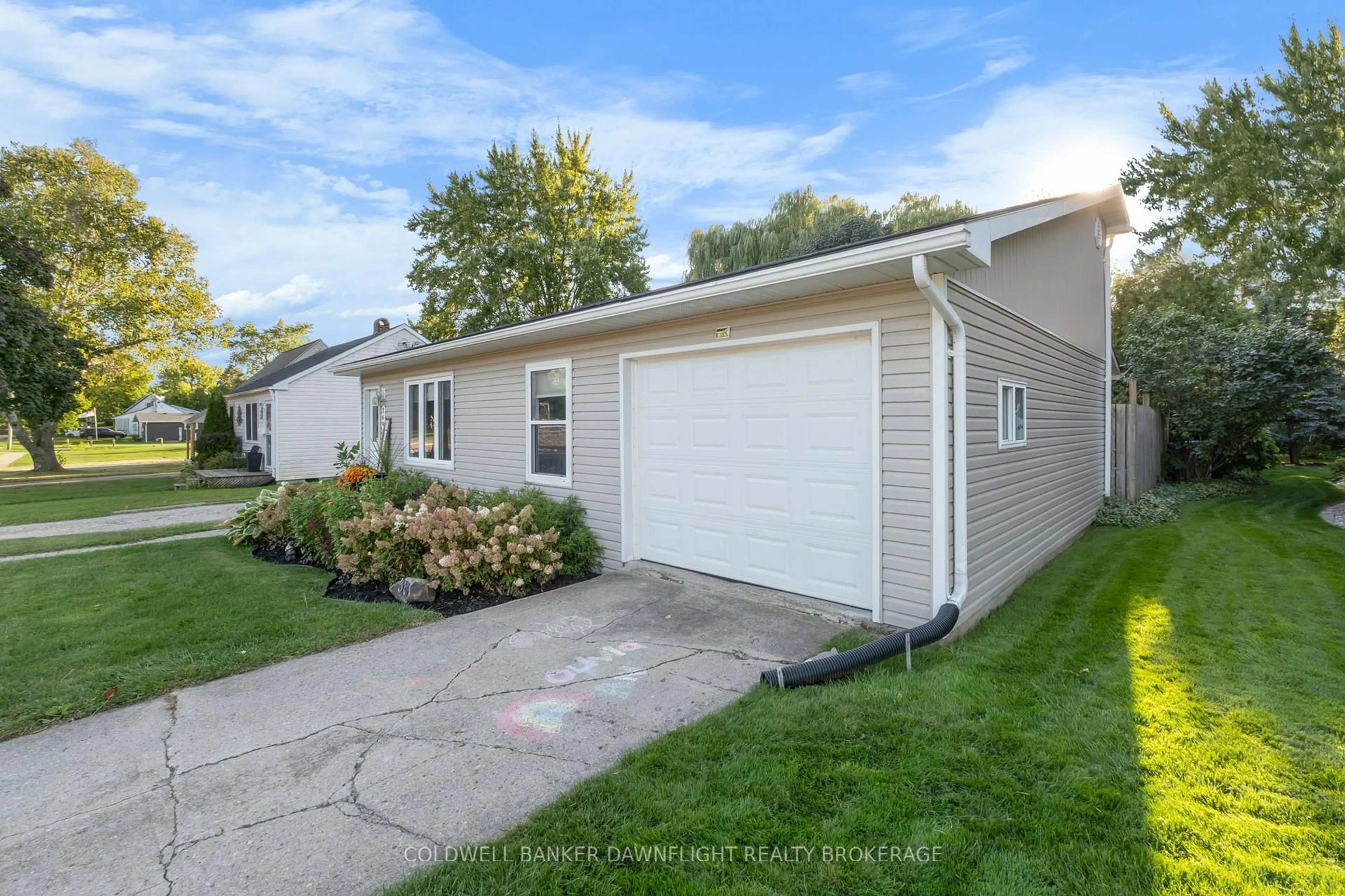 Home with vinyl exterior material, street for 369 Marlborough St, South Huron Ontario N0M 1S2