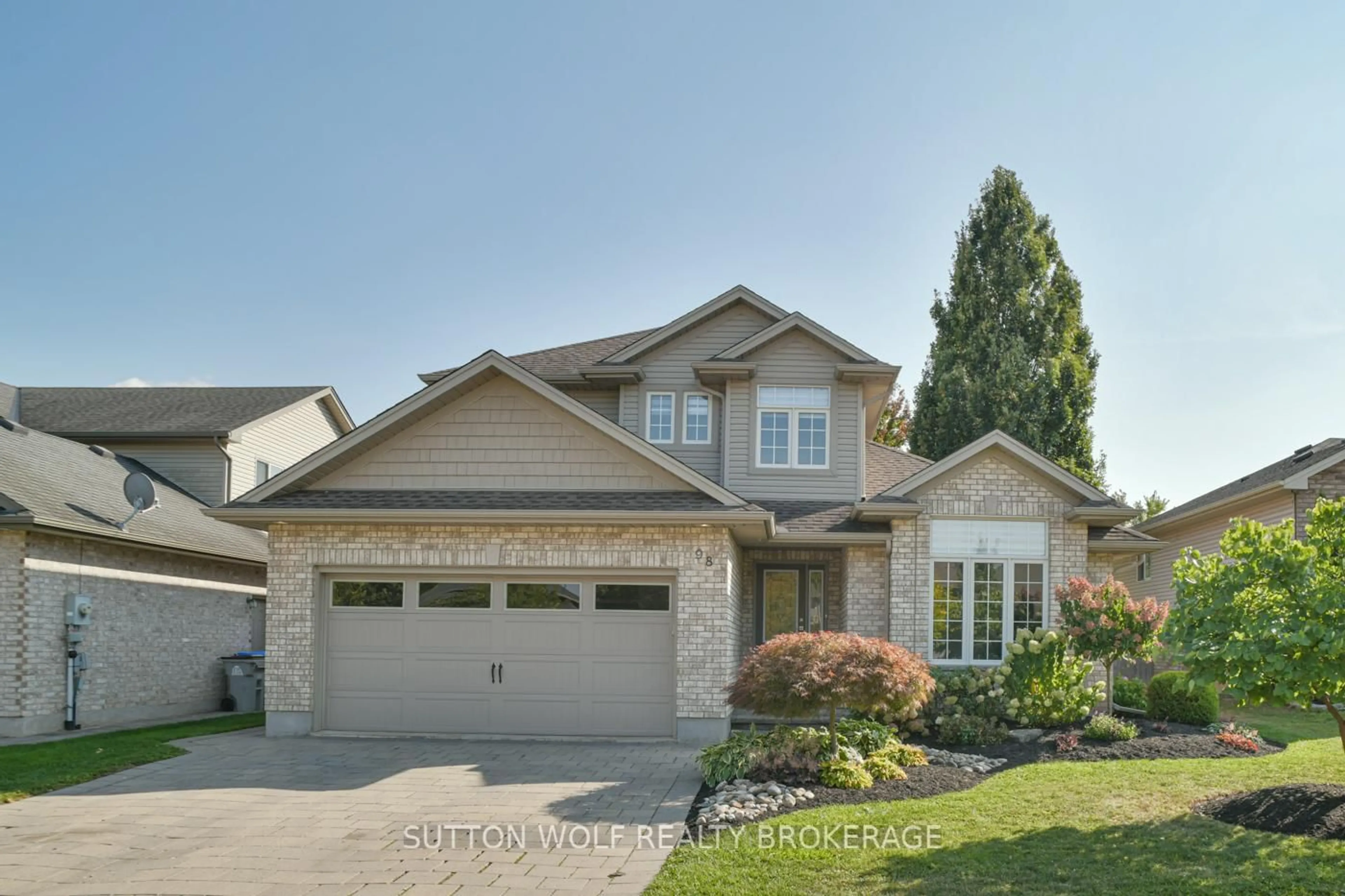Home with vinyl exterior material, street for 98 Steven St, Strathroy-Caradoc Ontario N7G 4K9