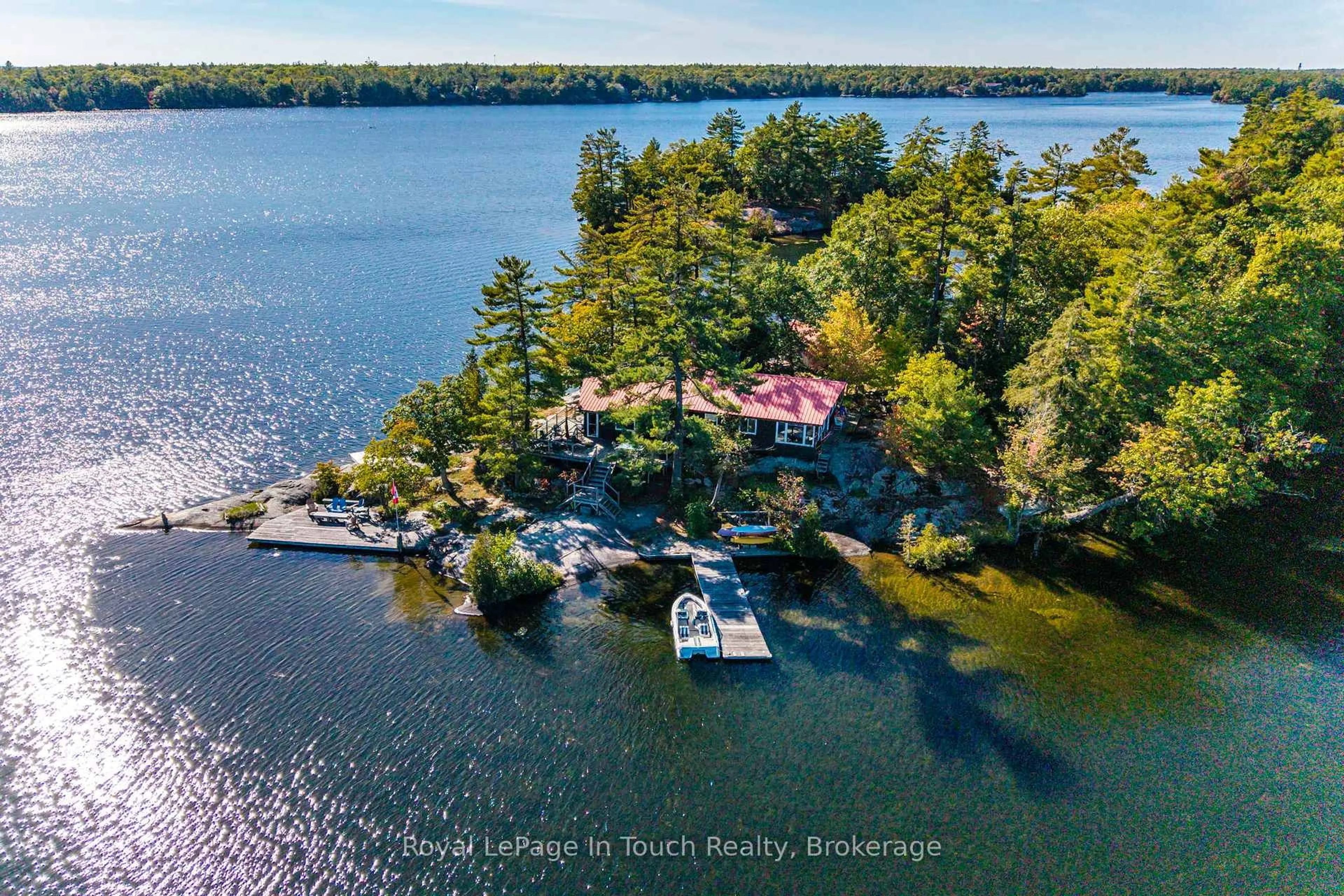 A pic from outside/outdoor area/front of a property/back of a property/a pic from drone, water/lake/river/ocean view for 2 Island 190 Island, Georgian Bay Ontario L0K 1S0