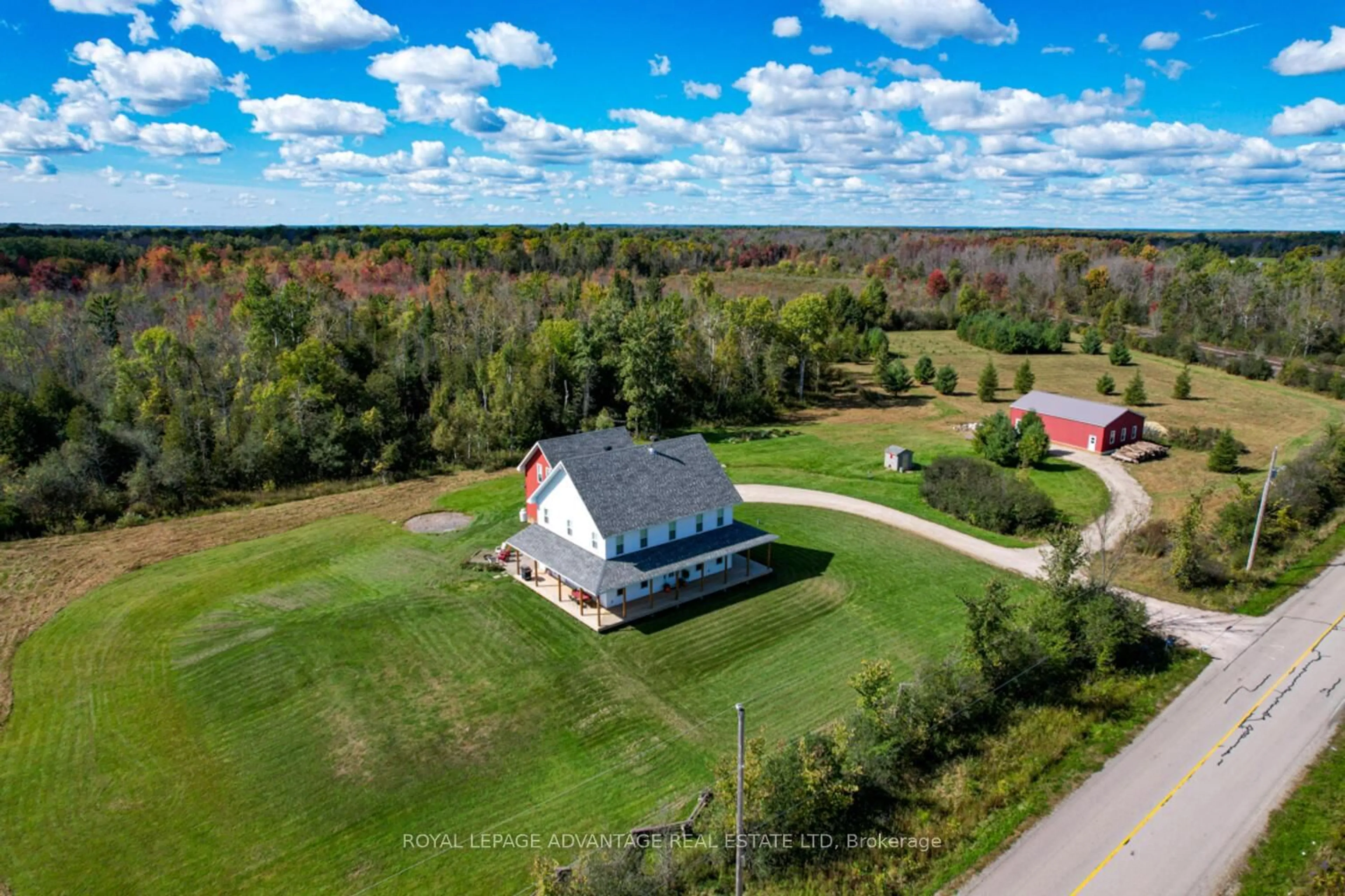 A pic from outside/outdoor area/front of a property/back of a property/a pic from drone, water/lake/river/ocean view for 455 Churchill Rd, Smiths Falls Ontario K7A 4S4