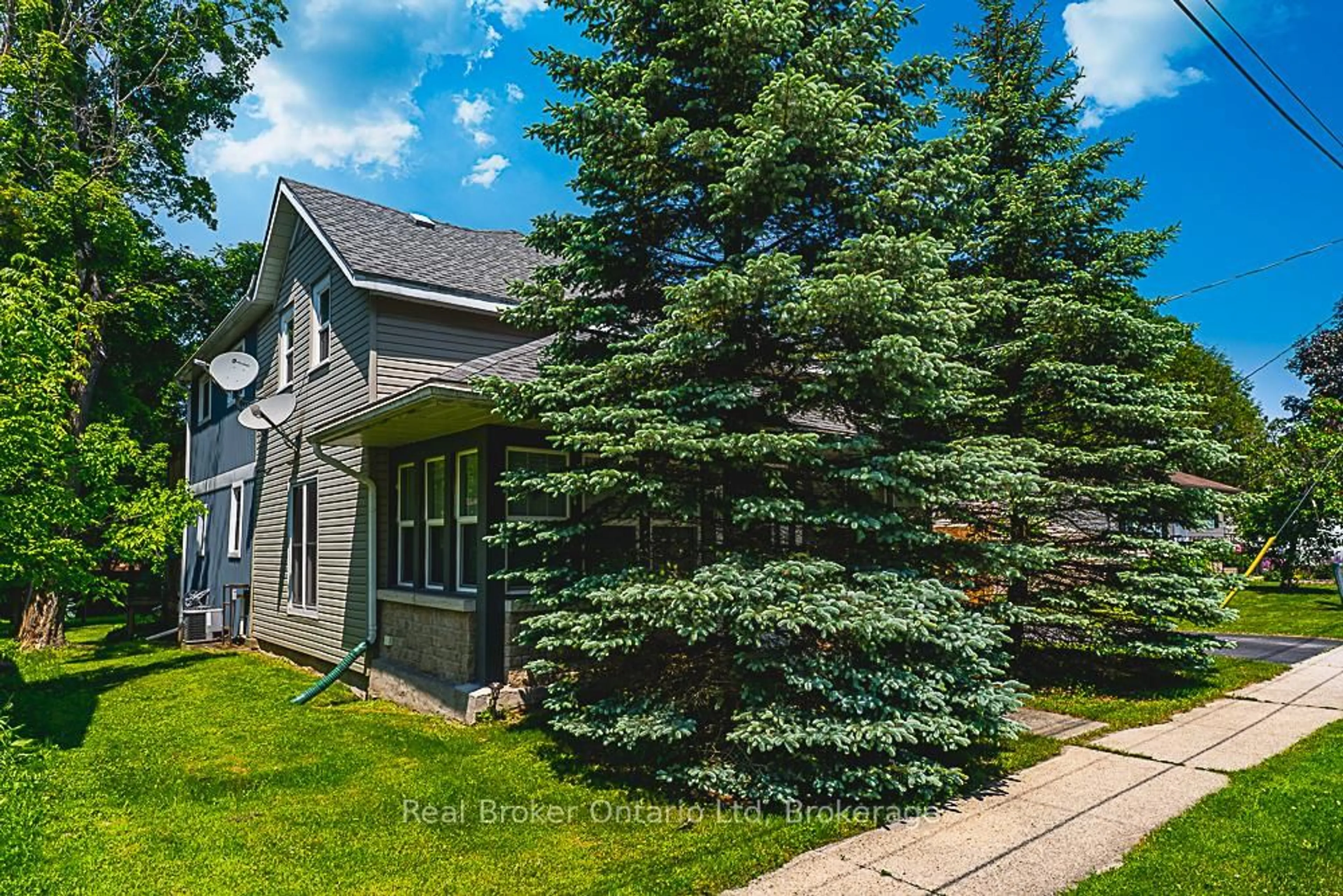 A pic from outside/outdoor area/front of a property/back of a property/a pic from drone, unknown for 144 Loucks Lane, Chatsworth Ontario N0H 1G0