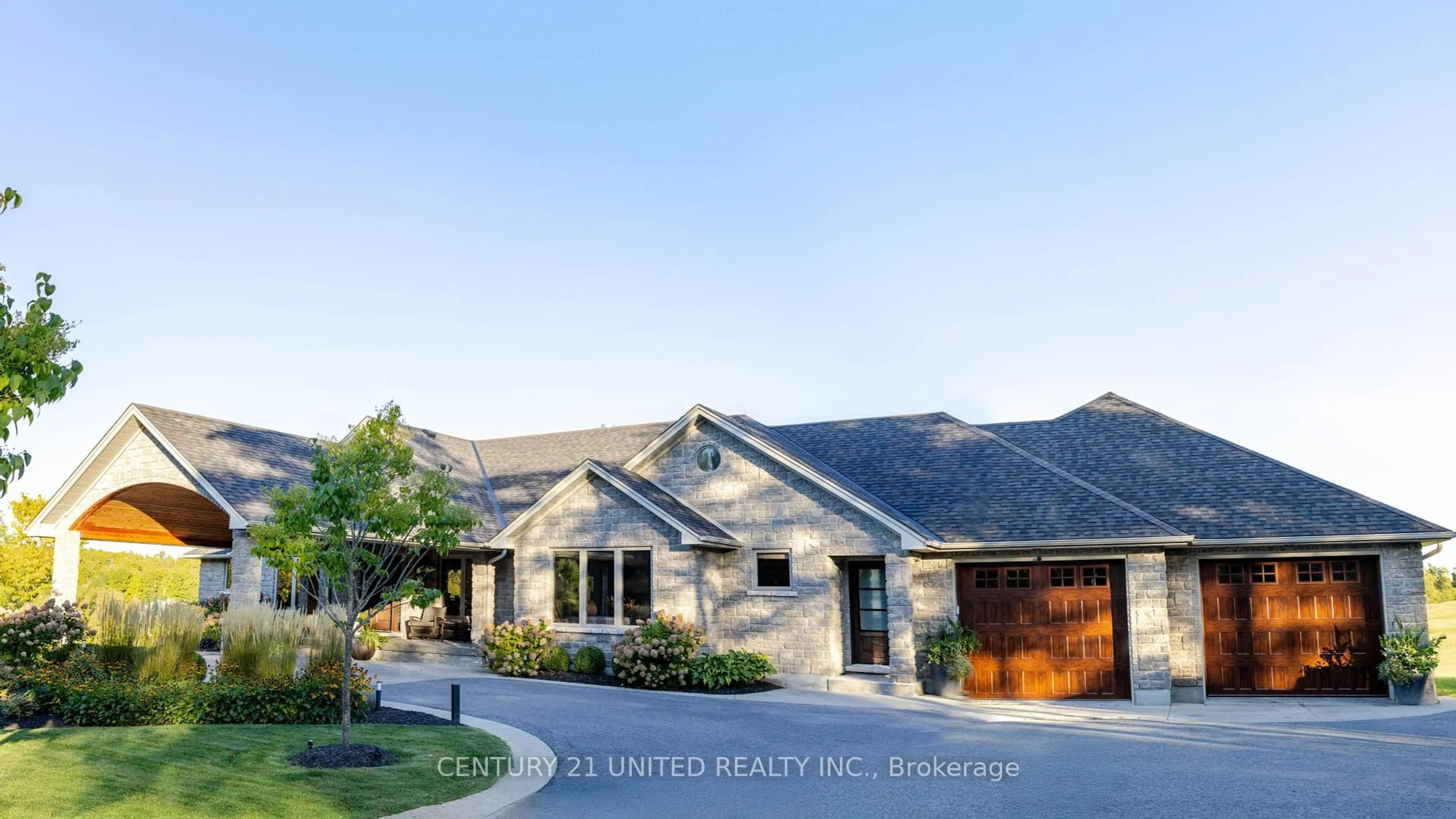 Home with brick exterior material, street for 7 Maplehill Dr, Cavan Monaghan Ontario K9J 0E5