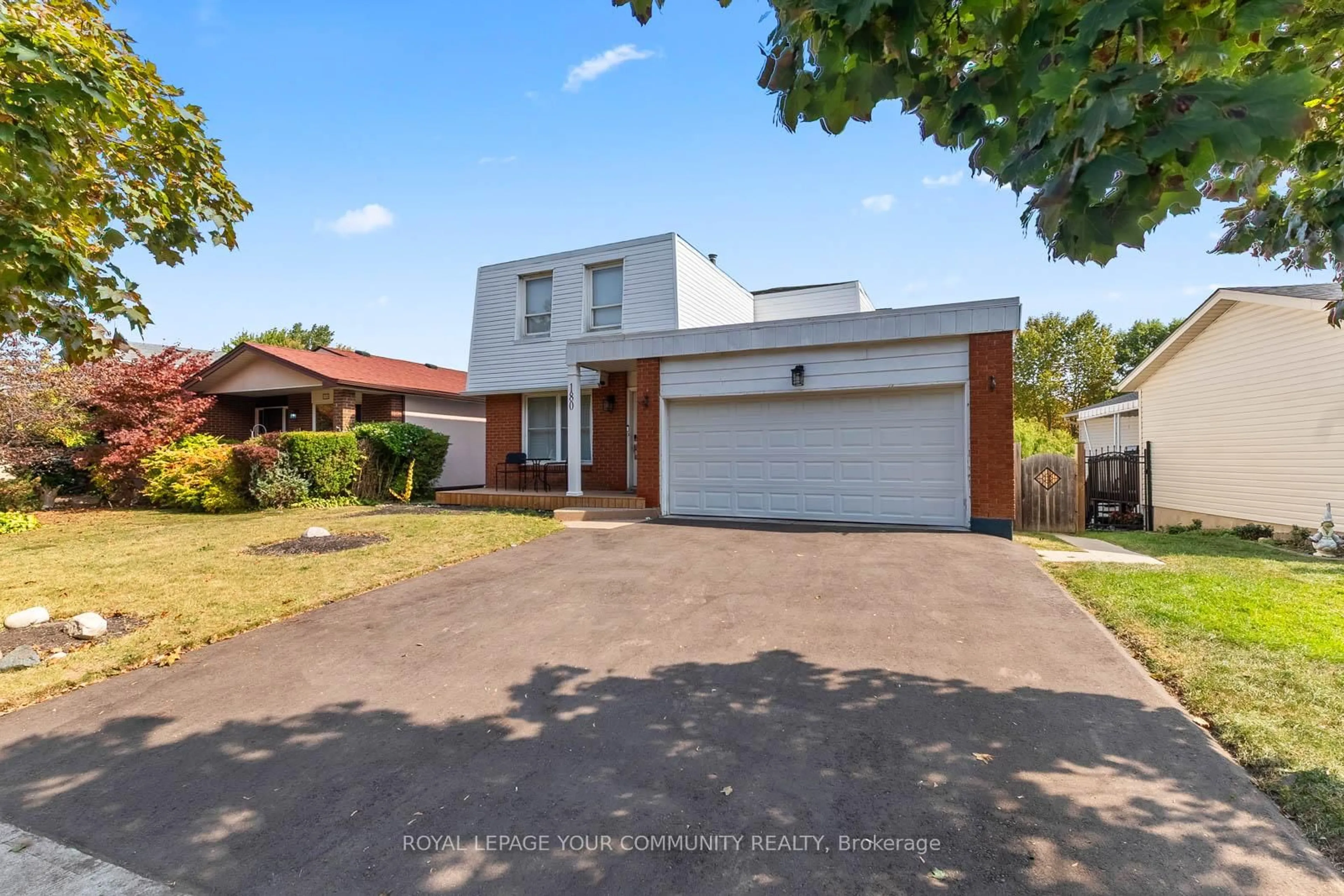 A pic from outside/outdoor area/front of a property/back of a property/a pic from drone, street for 180 westheights Dr, Kitchener Ontario N2N 1J9