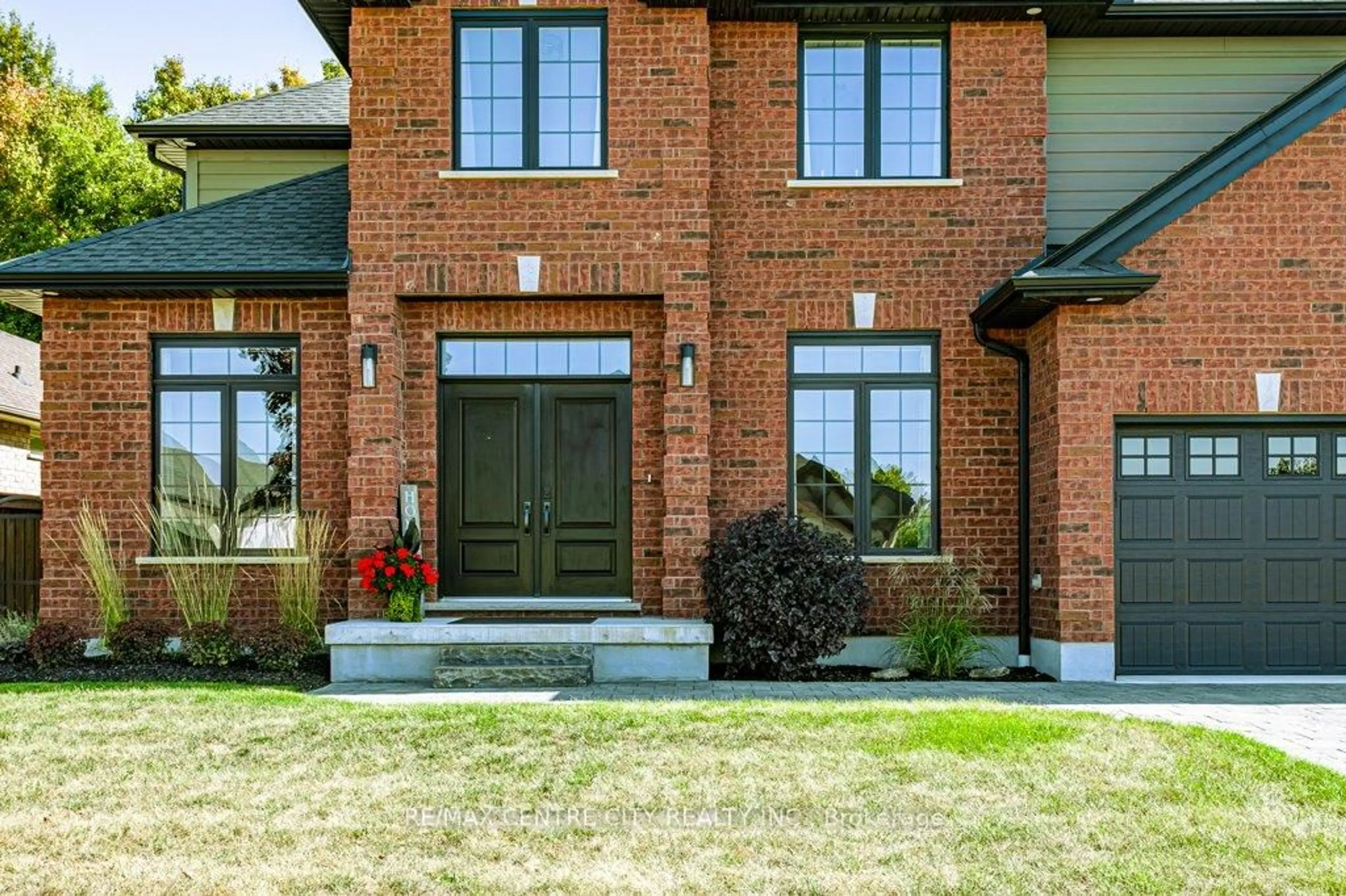 Home with brick exterior material, street for 148 Elliott Tr, Thames Centre Ontario N0M 2P0