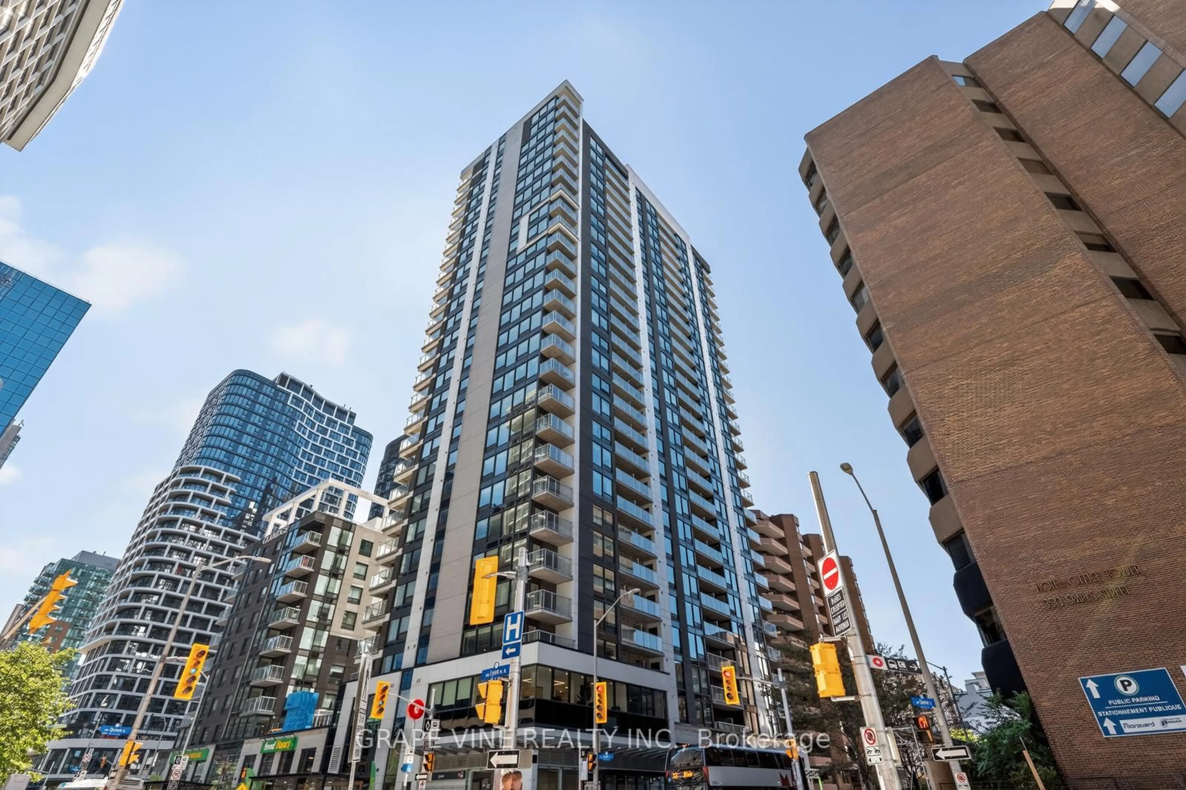 Patio, unknown for 340 Queen St #501, Ottawa Ontario K1R 0G1