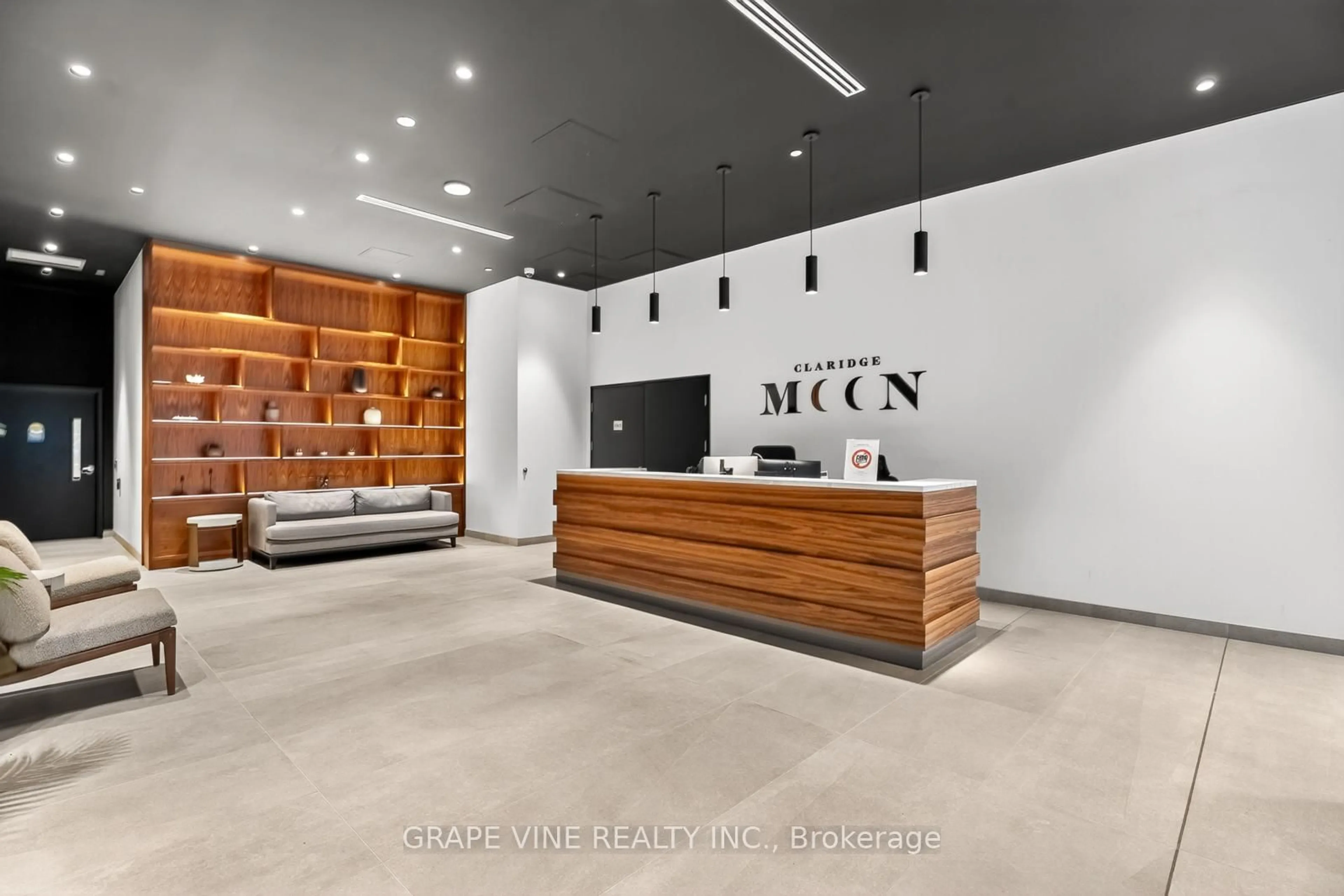 Lobby for 340 Queen St #501, Ottawa Ontario K1R 0G1