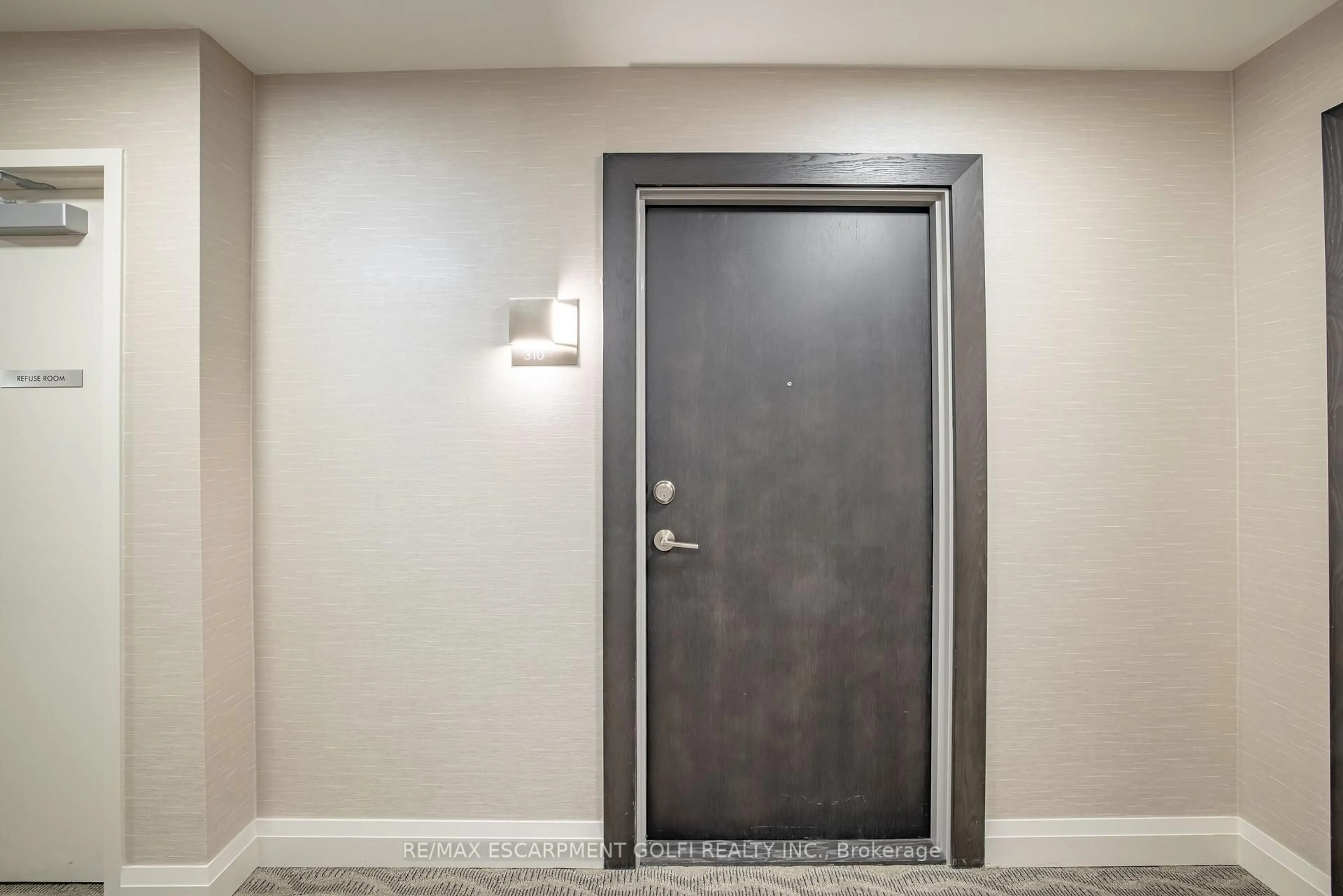 Unknown for 385 Winston Rd #310, Grimsby Ontario L3M 0J3