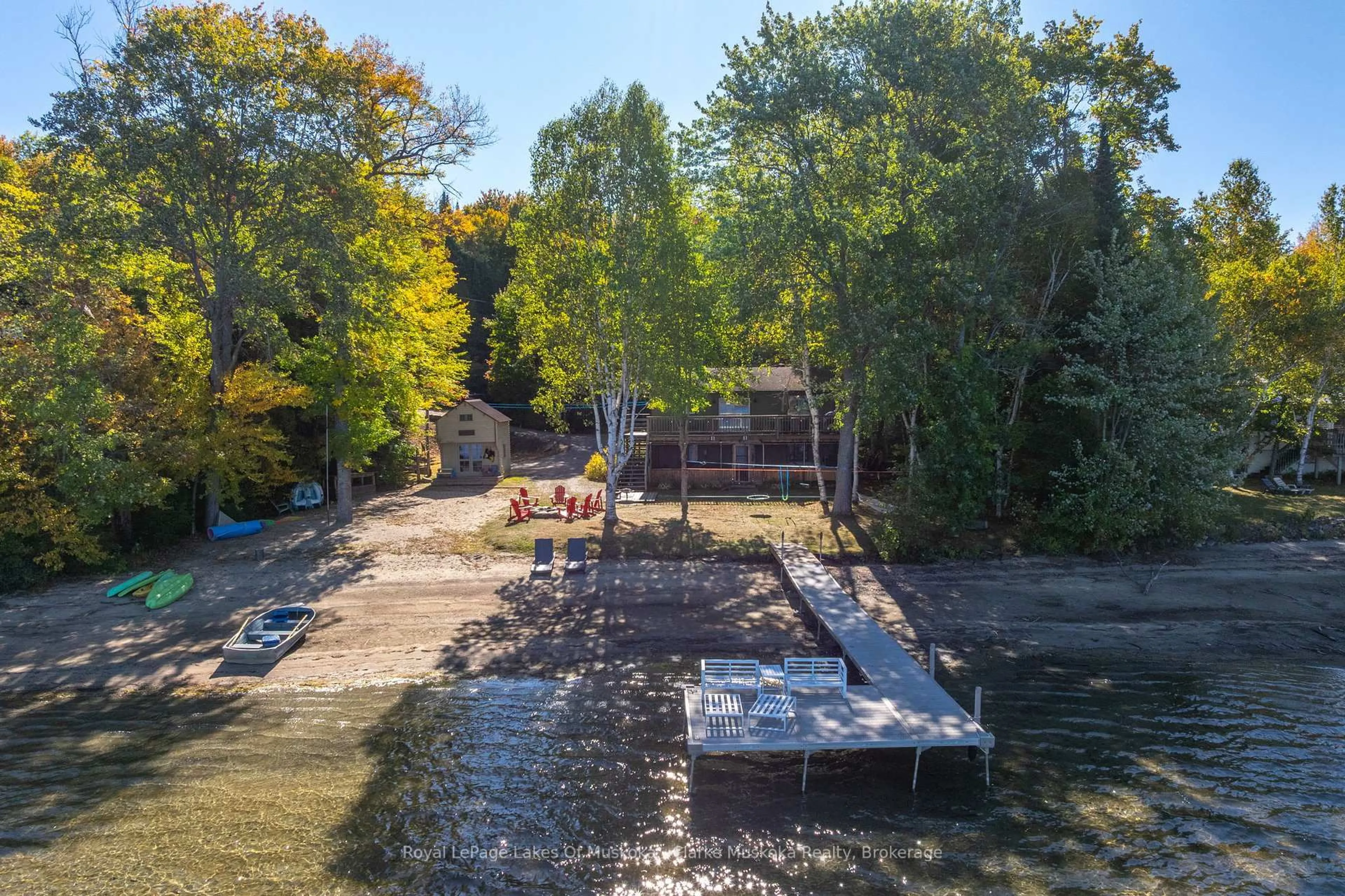 A pic from outside/outdoor area/front of a property/back of a property/a pic from drone, unknown for 1100 Sonora Dr, Algonquin Highlands Ontario K0M 1J2