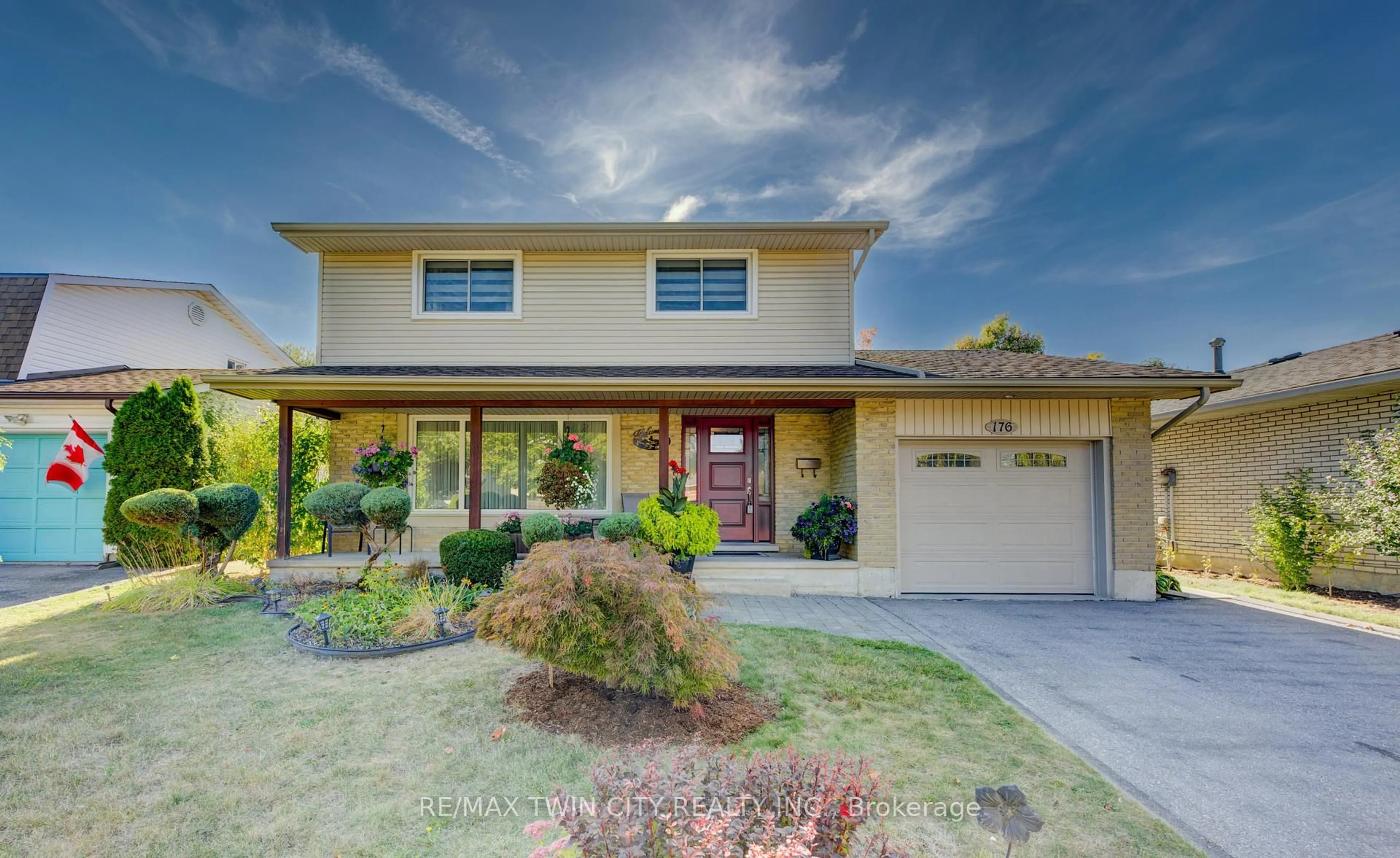 Home with vinyl exterior material, street for 176 Morrison Rd, Kitchener Ontario N2A 2T4