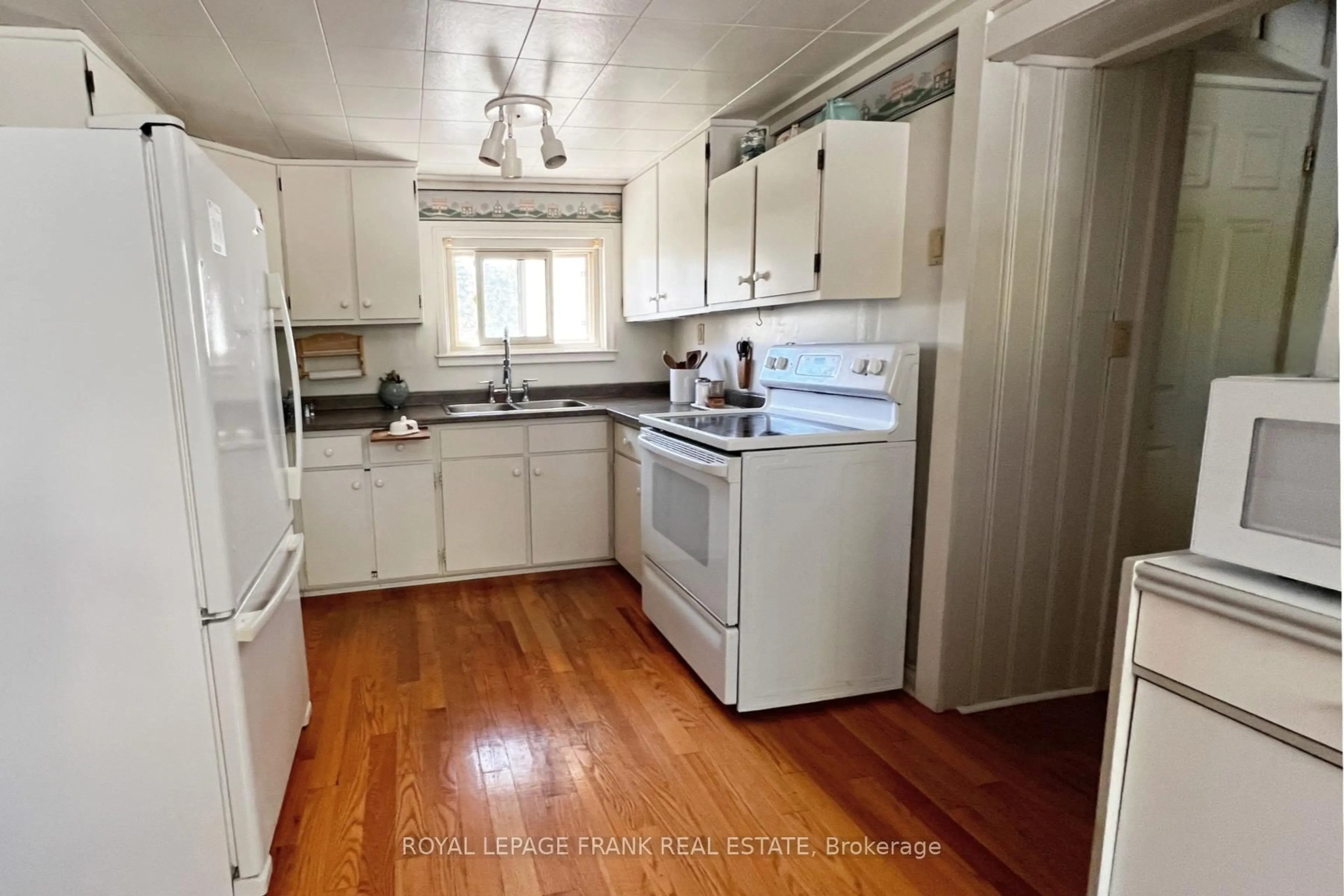 Standard kitchen, wood/laminate floor for 4420 County Rd 29, Douro-Dummer Ontario K0L 2H0