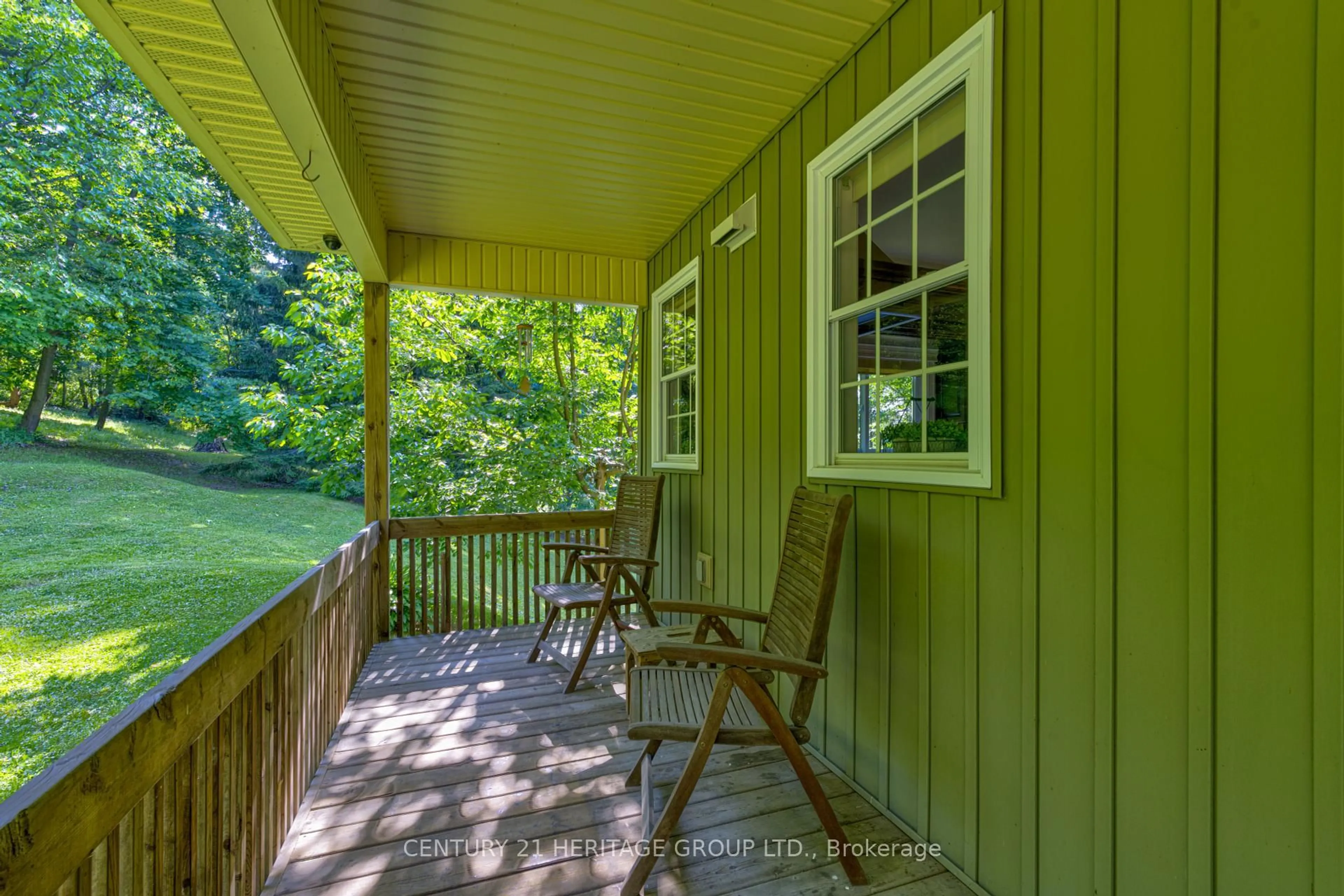 Patio, forest/trees view for 1245 Filman Rd, Hamilton Ontario L8S 4K2