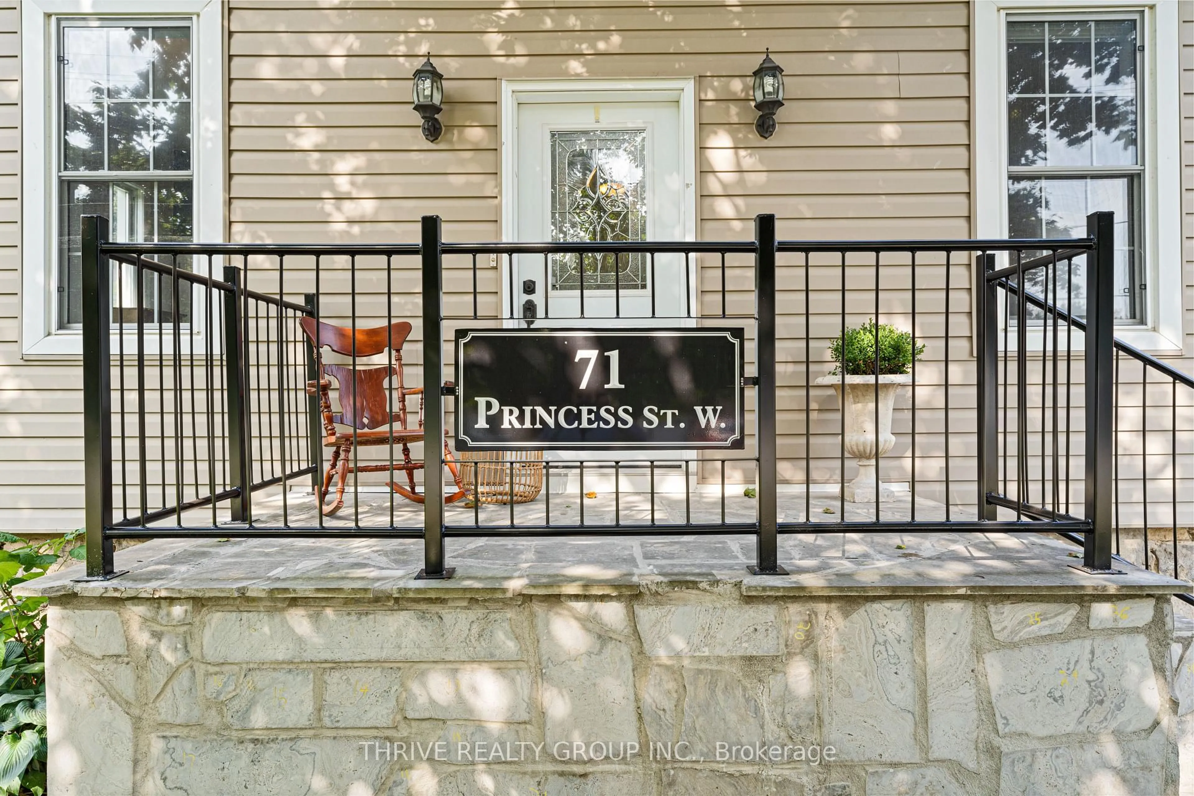 Patio, street for 71 Princess St, Central Huron Ontario N0M 1L0