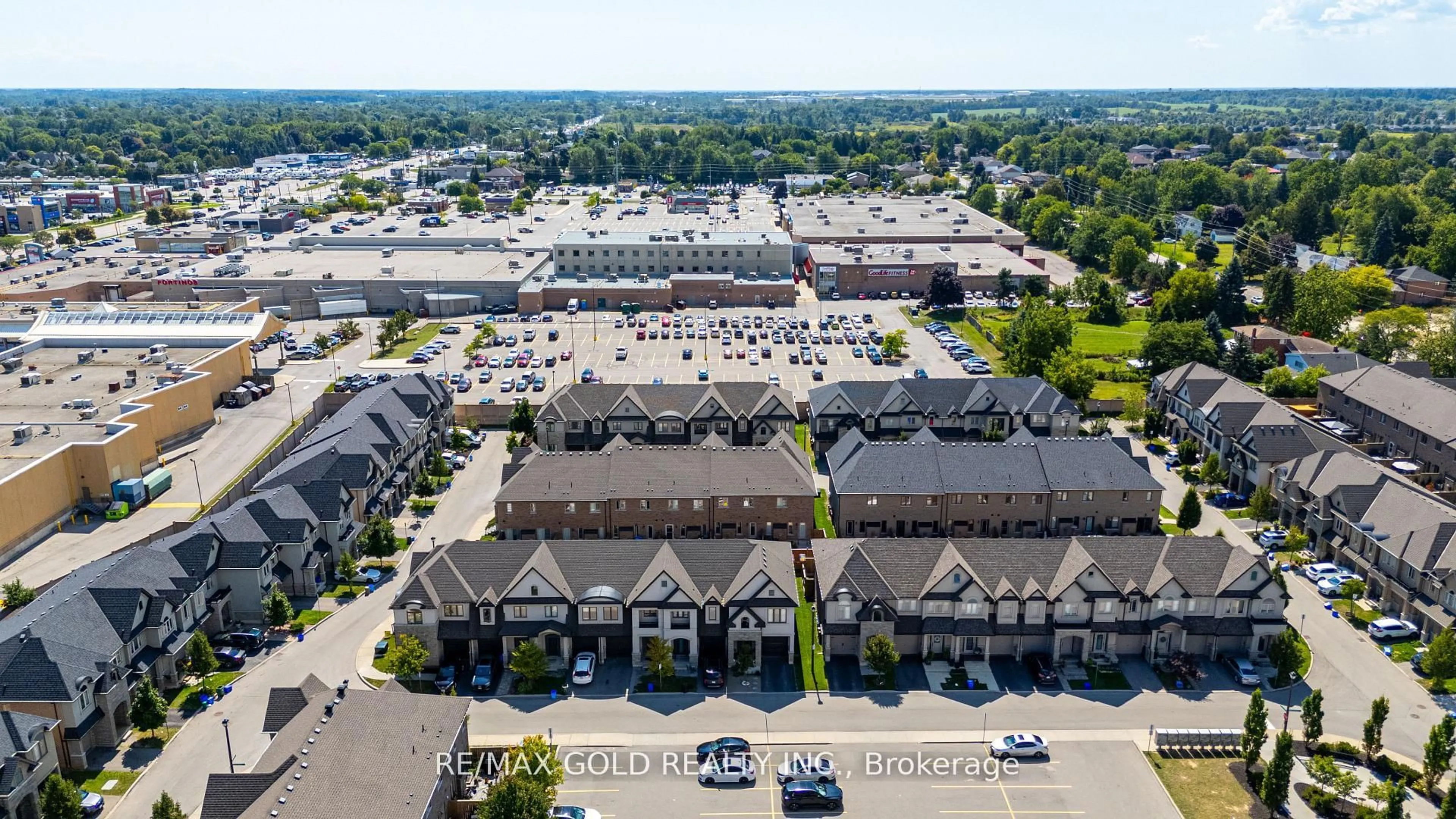 A pic from outside/outdoor area/front of a property/back of a property/a pic from drone, street for 19 Santa Barbara Lane, Hamilton Ontario L9B 0J3
