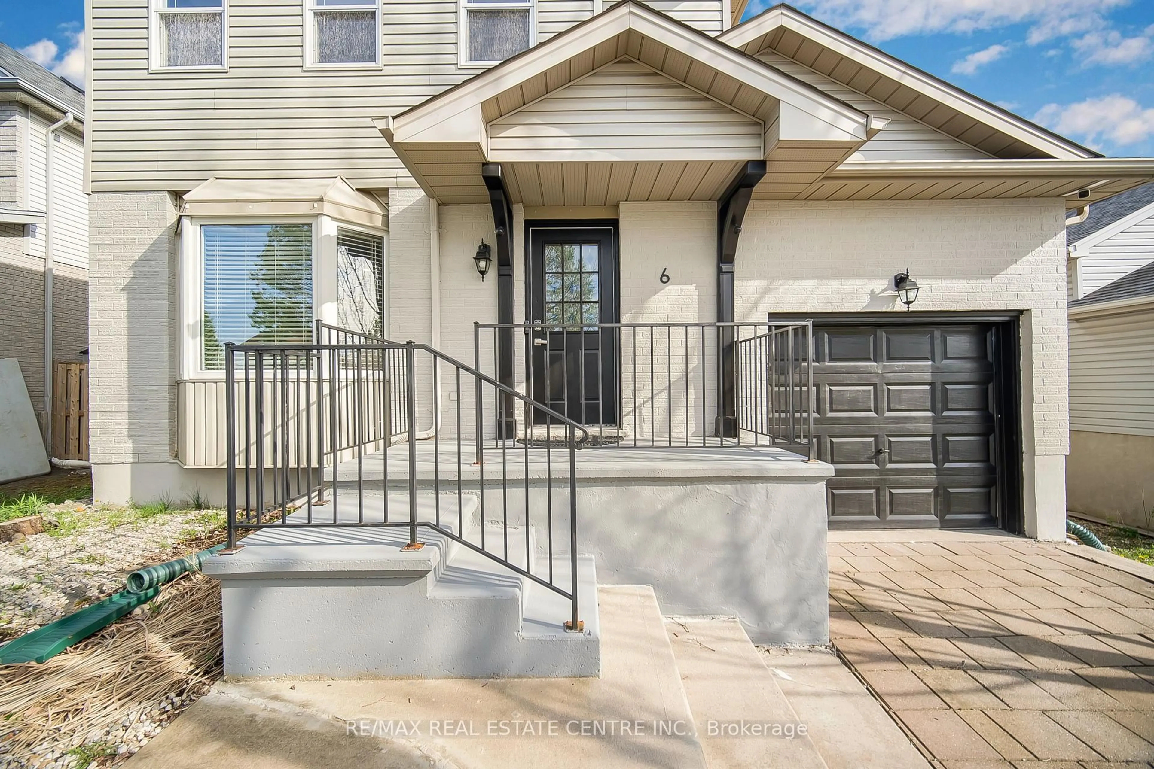 Unknown for 6 Eula White Pl, London South Ontario N5Z 5C2