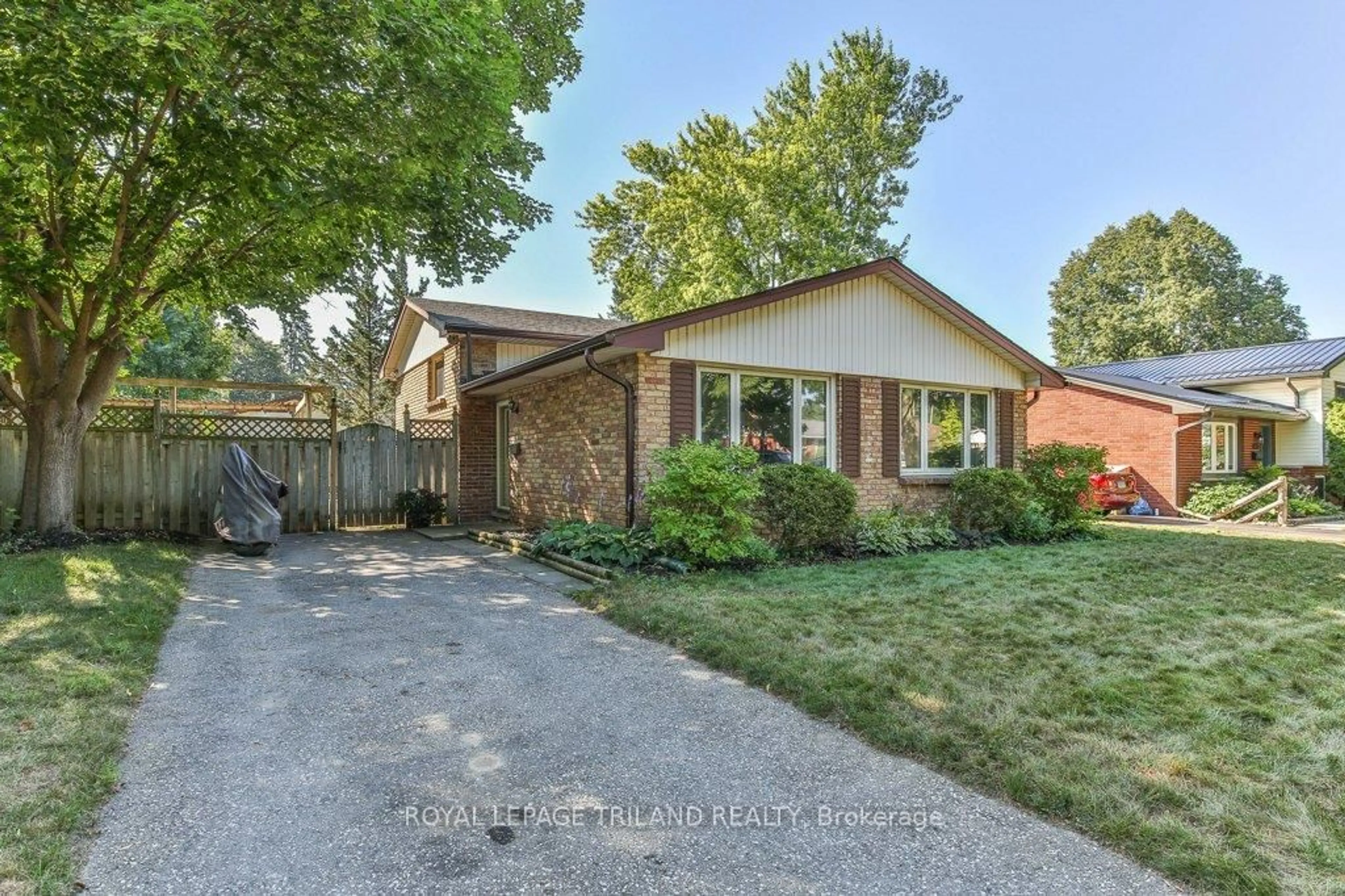 Home with brick exterior material, street for 44 TWEED Cres, London North Ontario N5X 1Z4