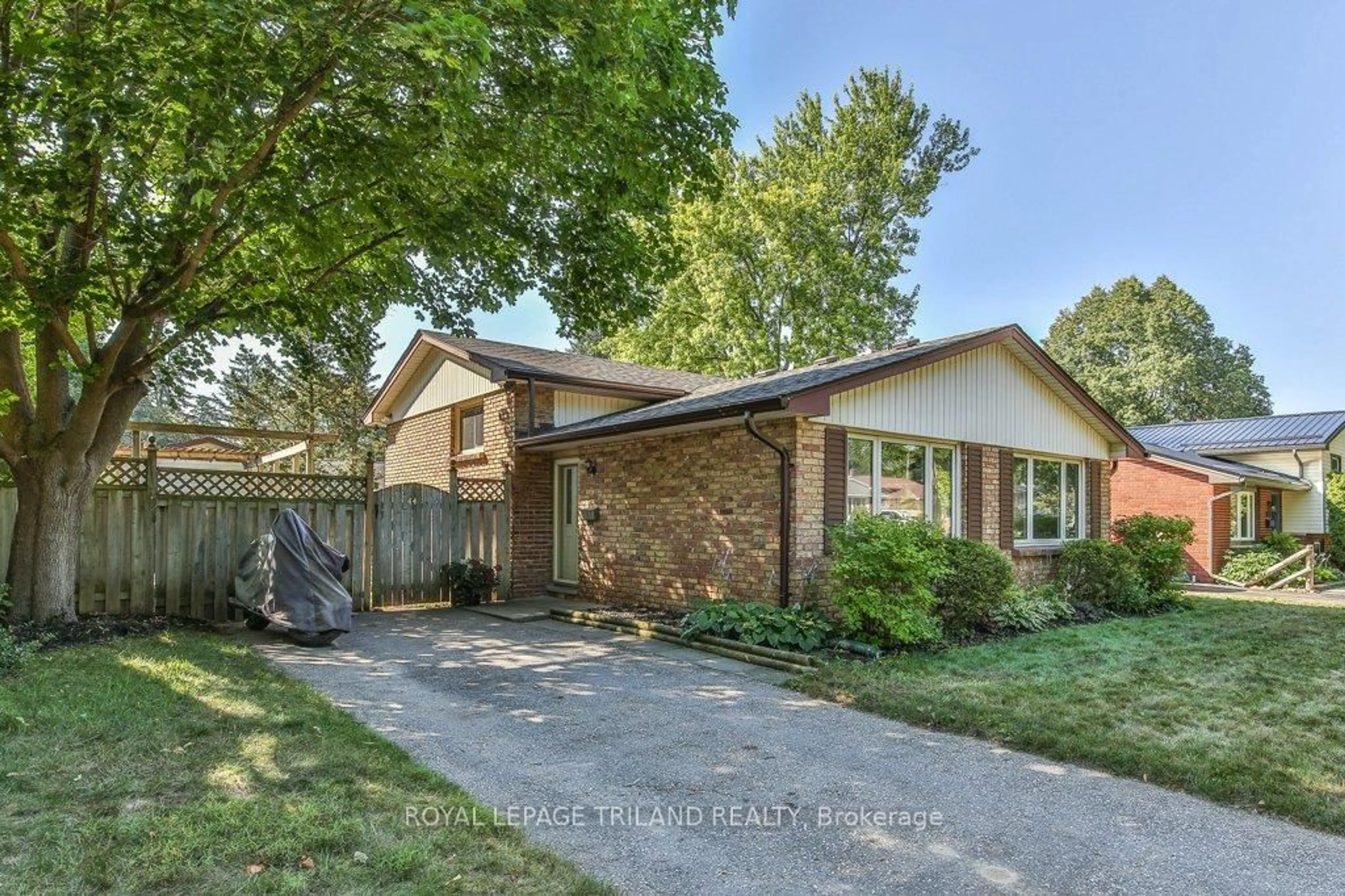 Home with brick exterior material, street for 44 TWEED Cres, London North Ontario N5X 1Z4