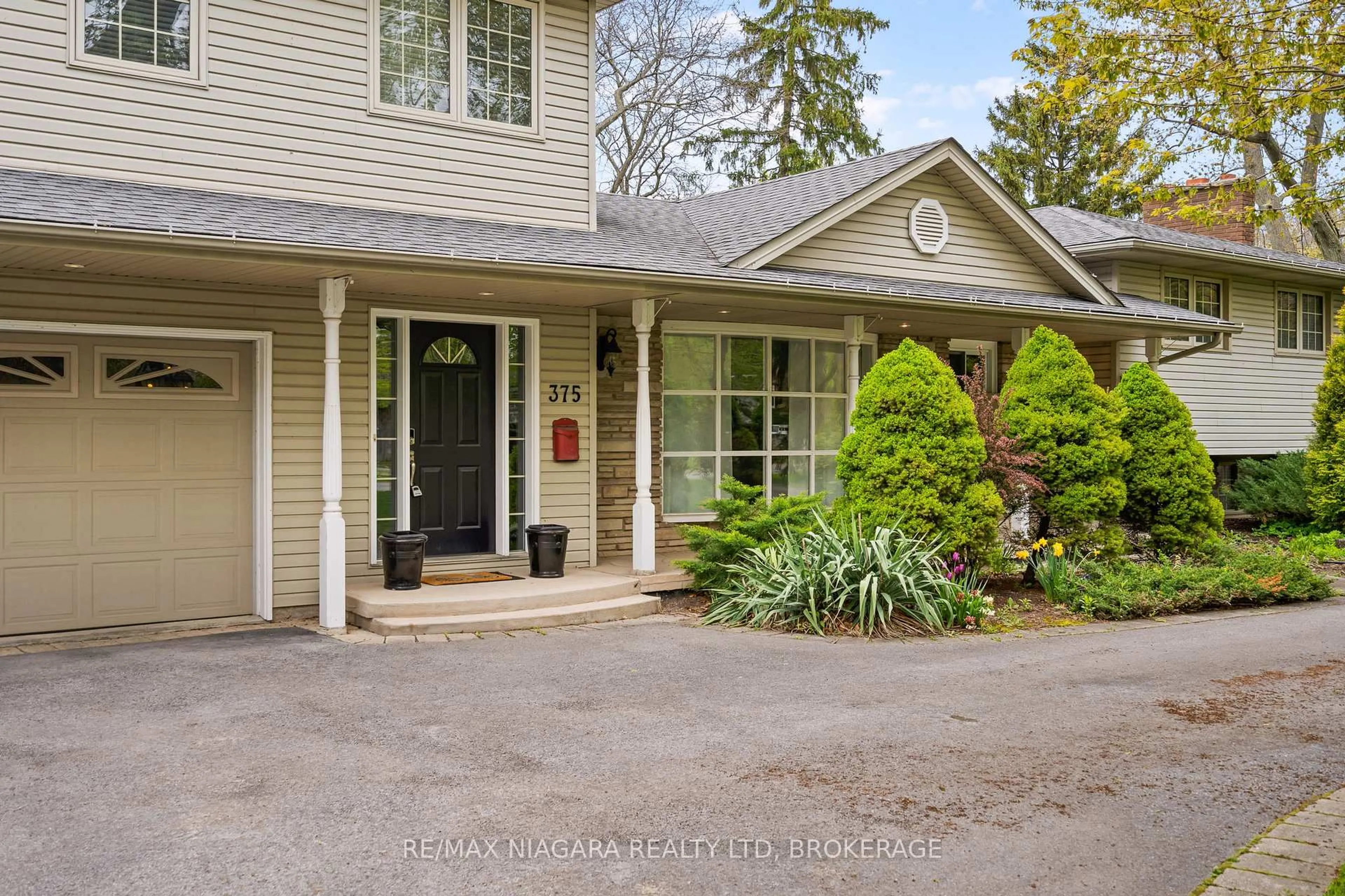 Unknown for 375 MISSISSAUGA St, Niagara-on-the-Lake Ontario L0S 1J0