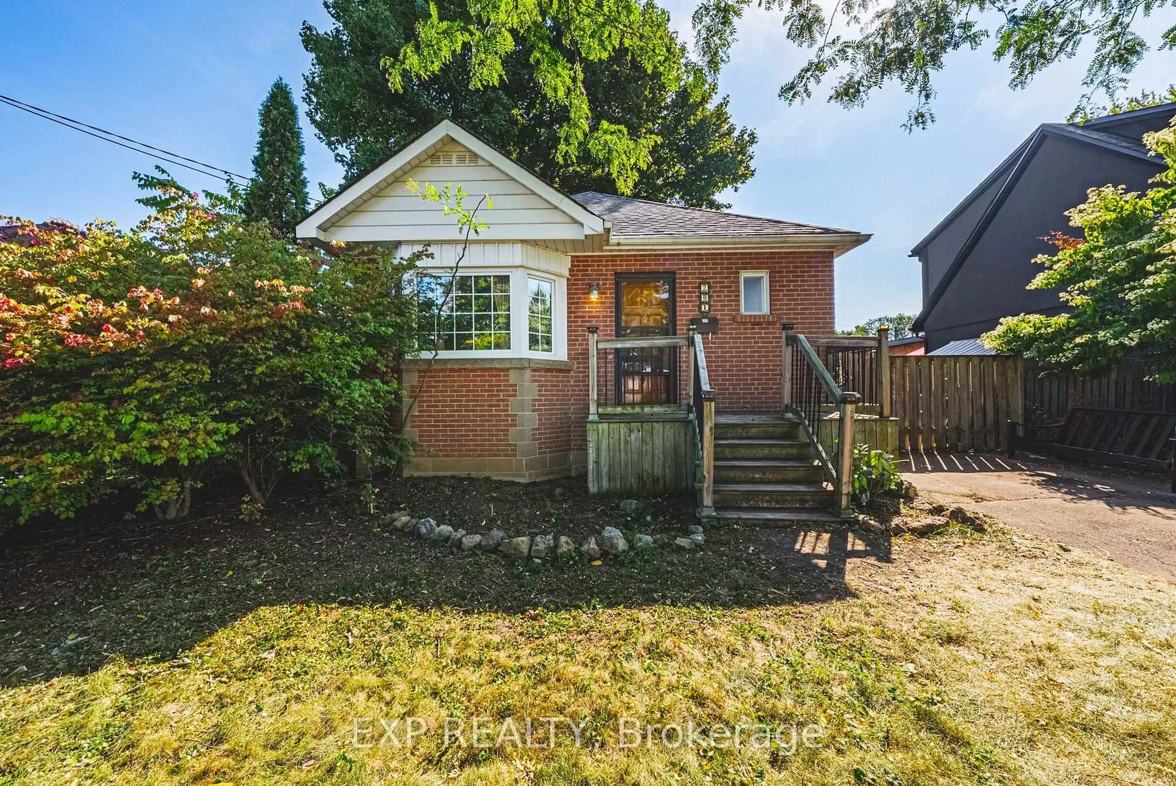 Home with brick exterior material, street for 201 West 32nd St, Hamilton Ontario L9C 5H3