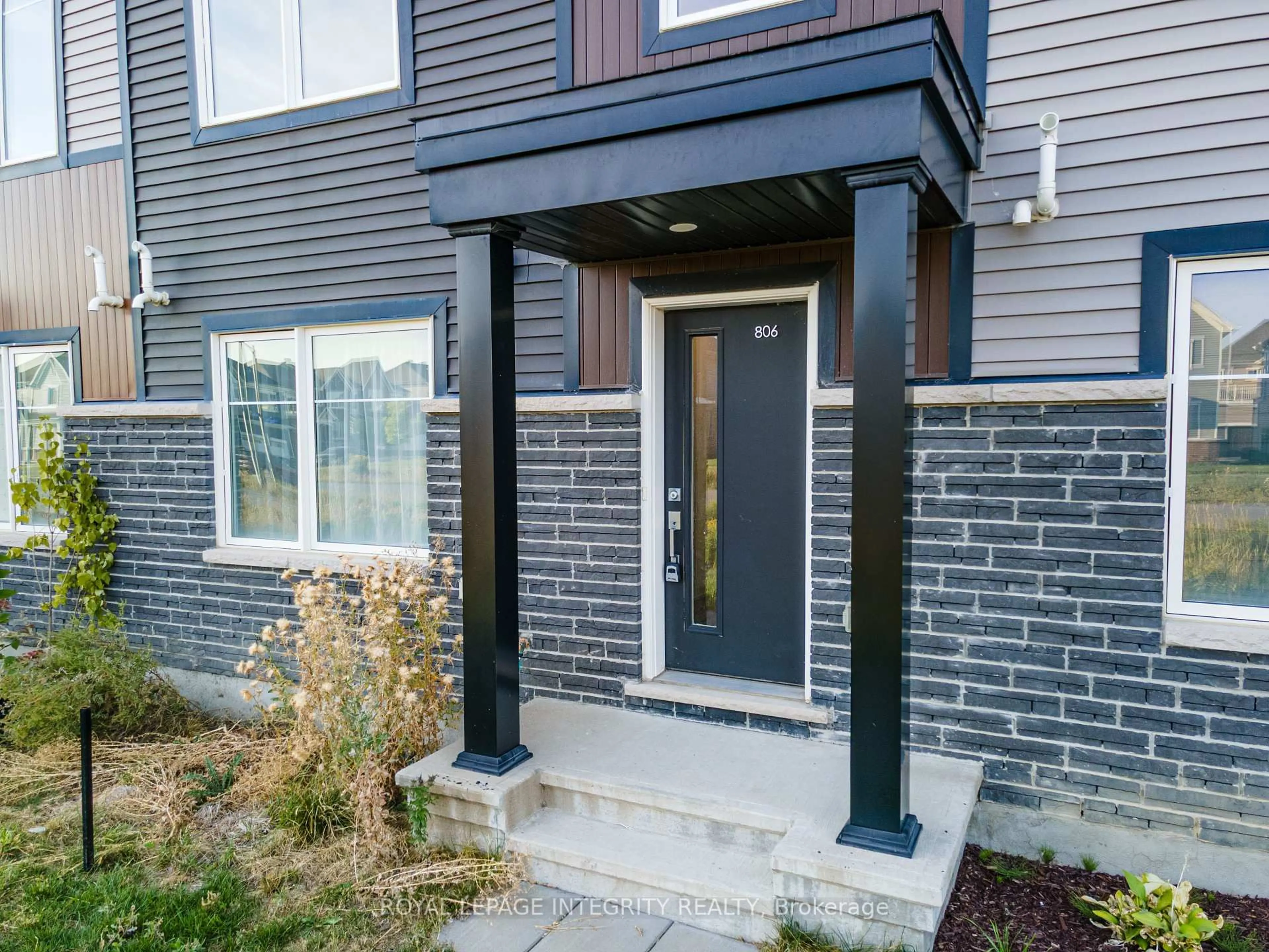 Home with brick exterior material, street for 806 Everbloom Lane, Ottawa Ontario K2J 6Z6