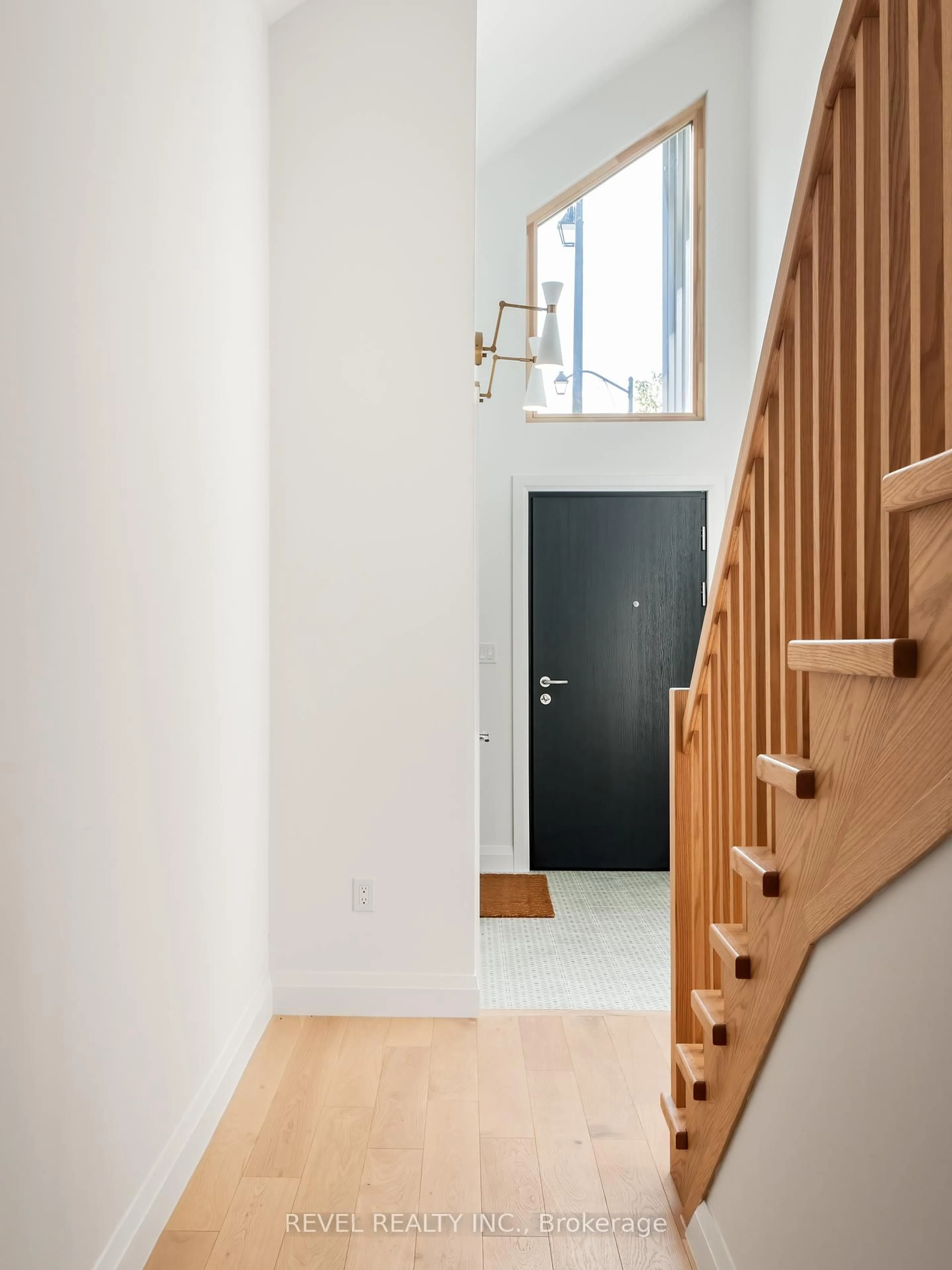 Stairs for 92 Elgin St, Zorra Ontario N0J 1J0