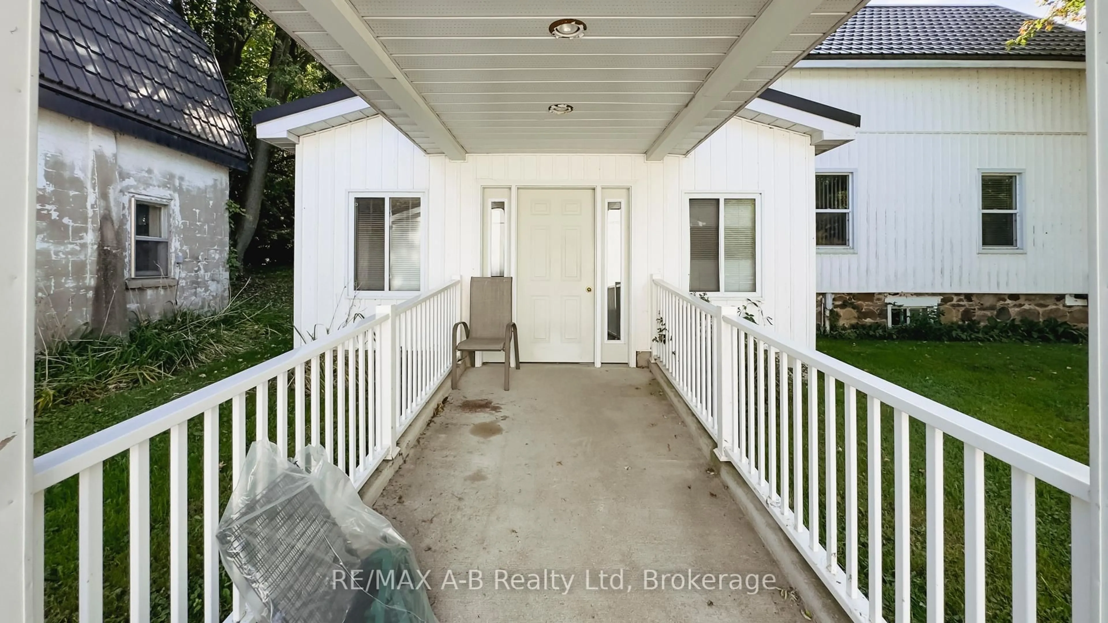 Patio, street for 4740 16 Line, Perth South Ontario N4X 1C9
