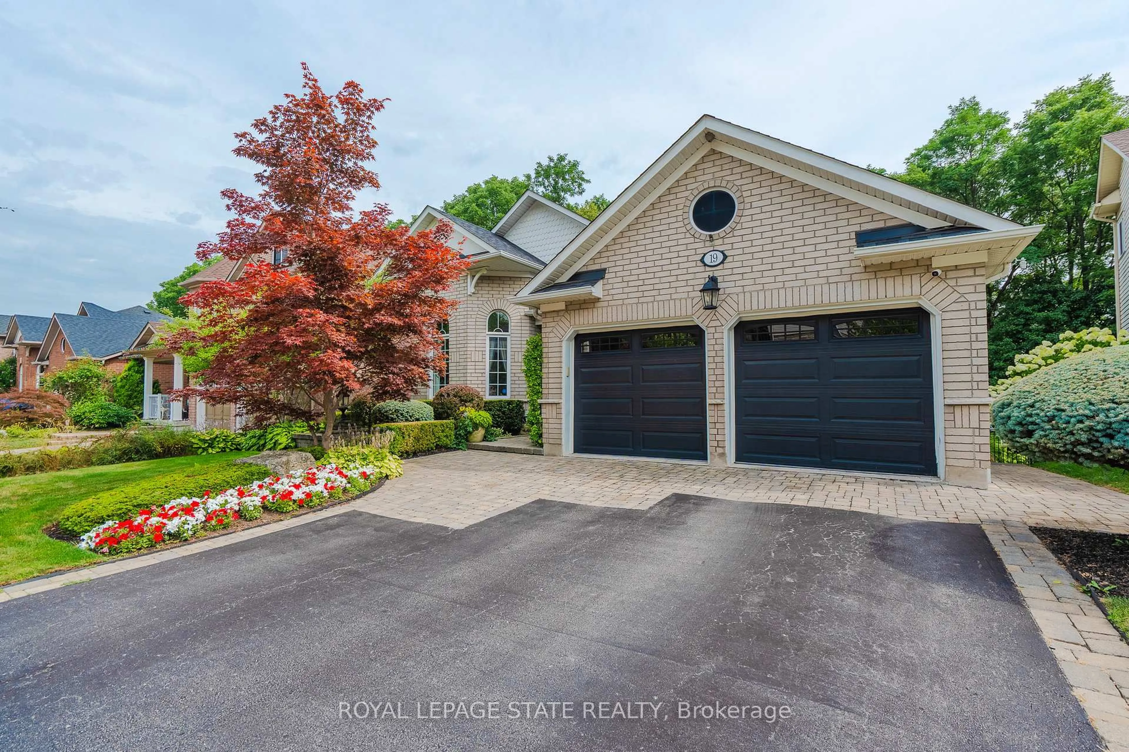 Home with brick exterior material, street for 19 Brydale Crt, Hamilton Ontario L9H 7R9