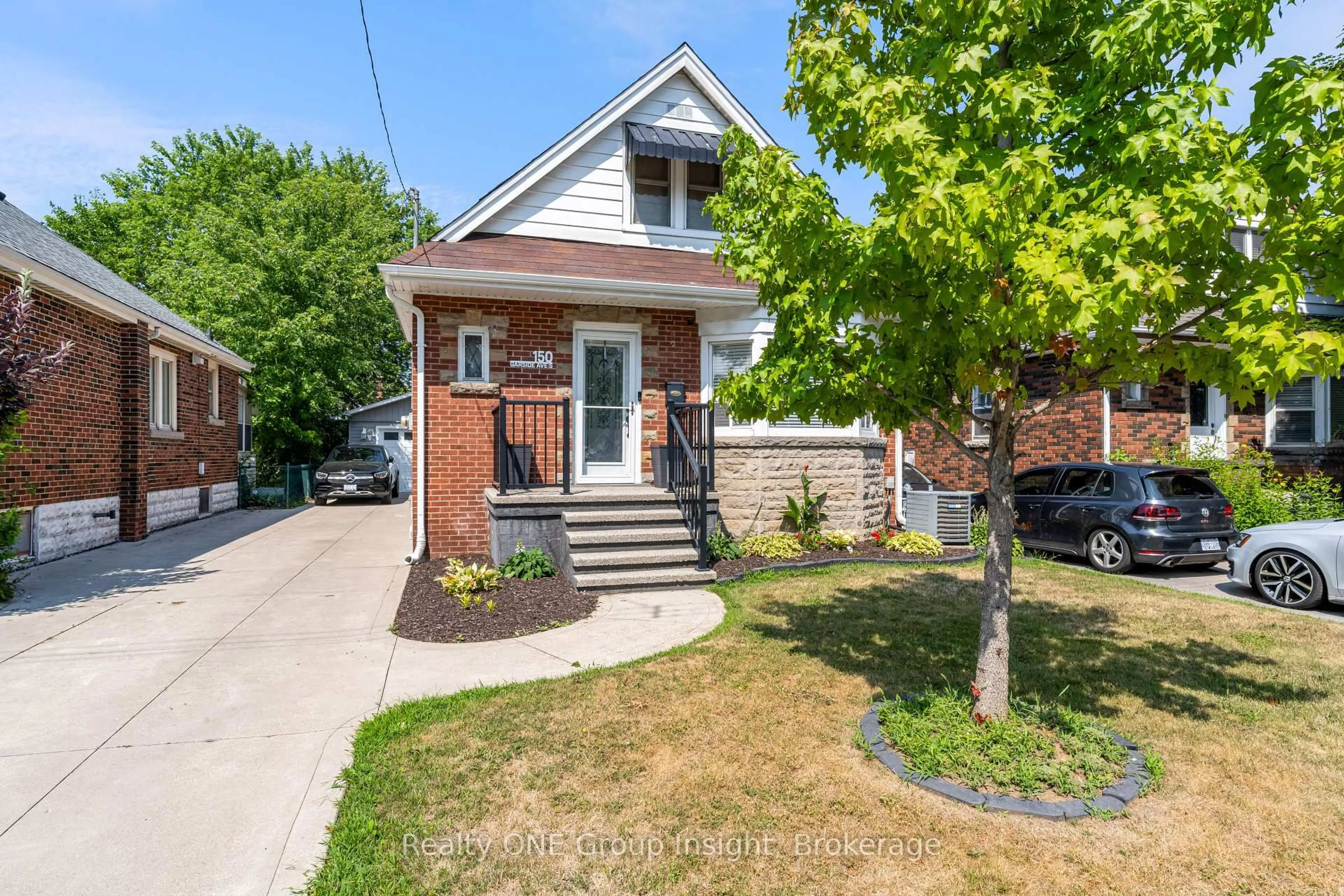 Home with brick exterior material, street for 150 Garside Ave, Hamilton Ontario L8K 2W2