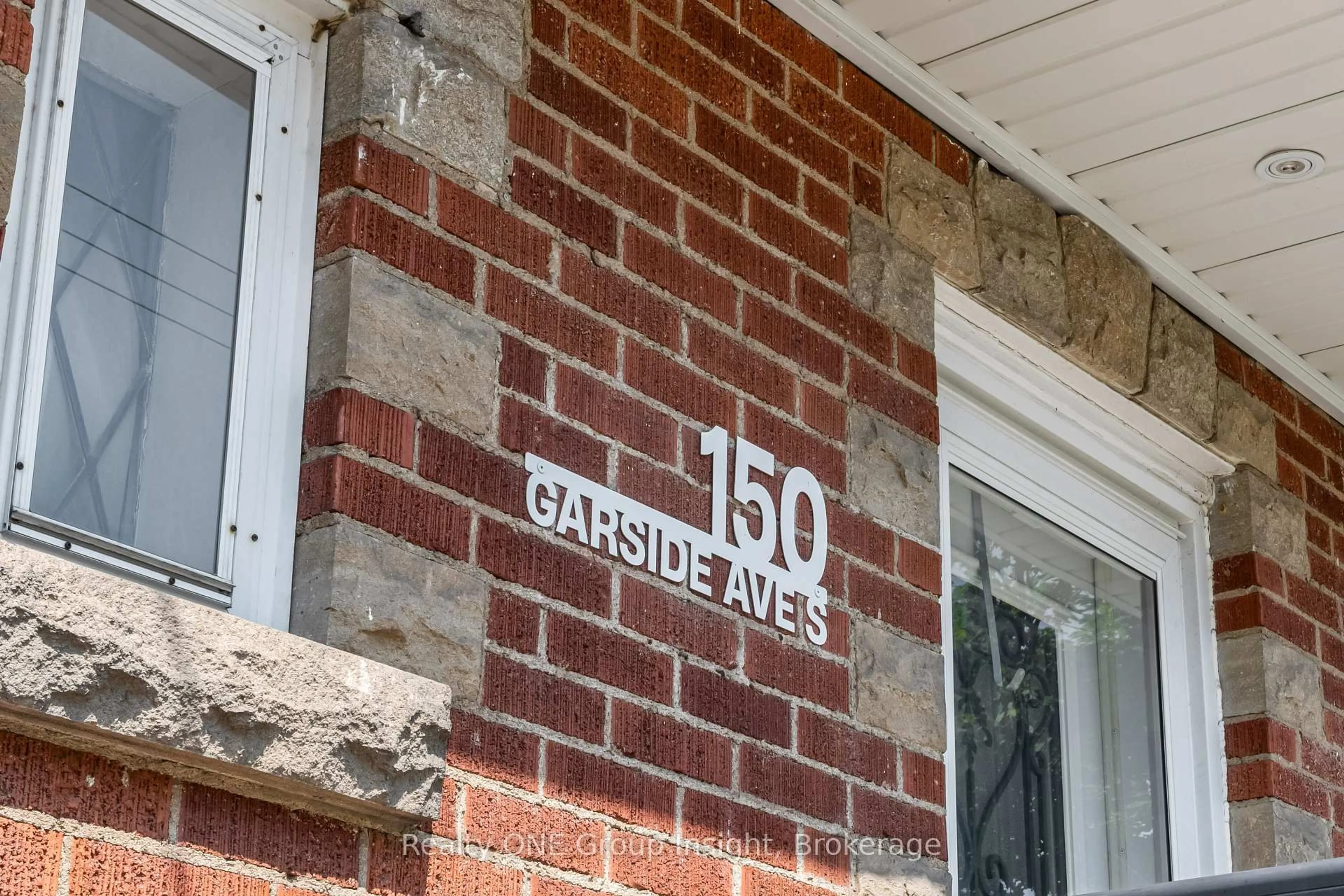 Home with brick exterior material, street for 150 Garside Ave, Hamilton Ontario L8K 2W2