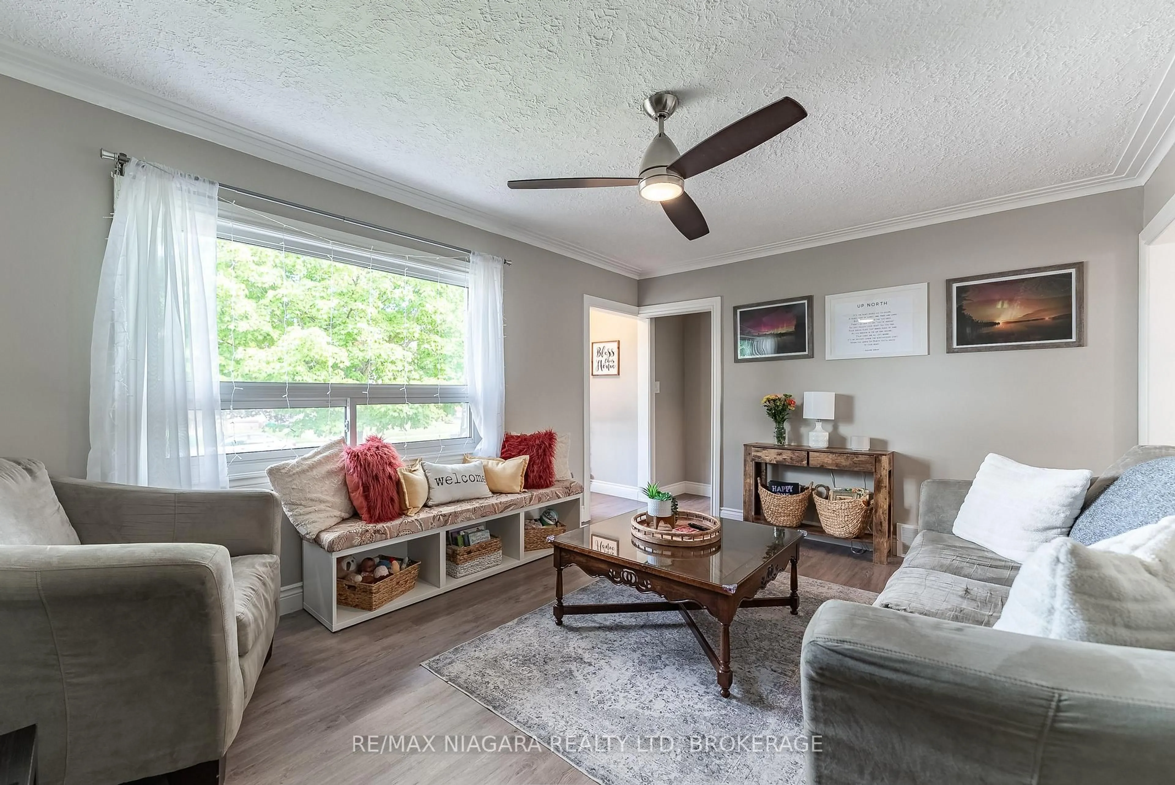 Living room with furniture, unknown for 113 LYONS Ave, Welland Ontario L3B 1L9