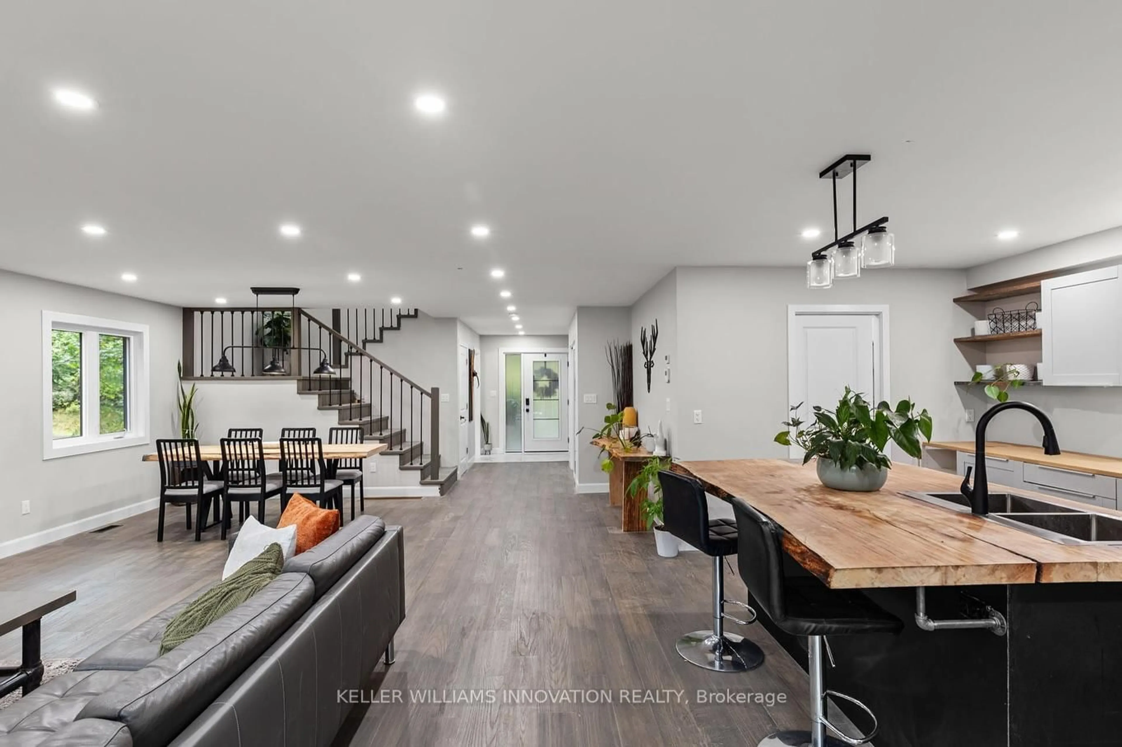 Open concept kitchen, unknown for 127 Paradise Rd, South Algonquin Ontario K0J 2M0