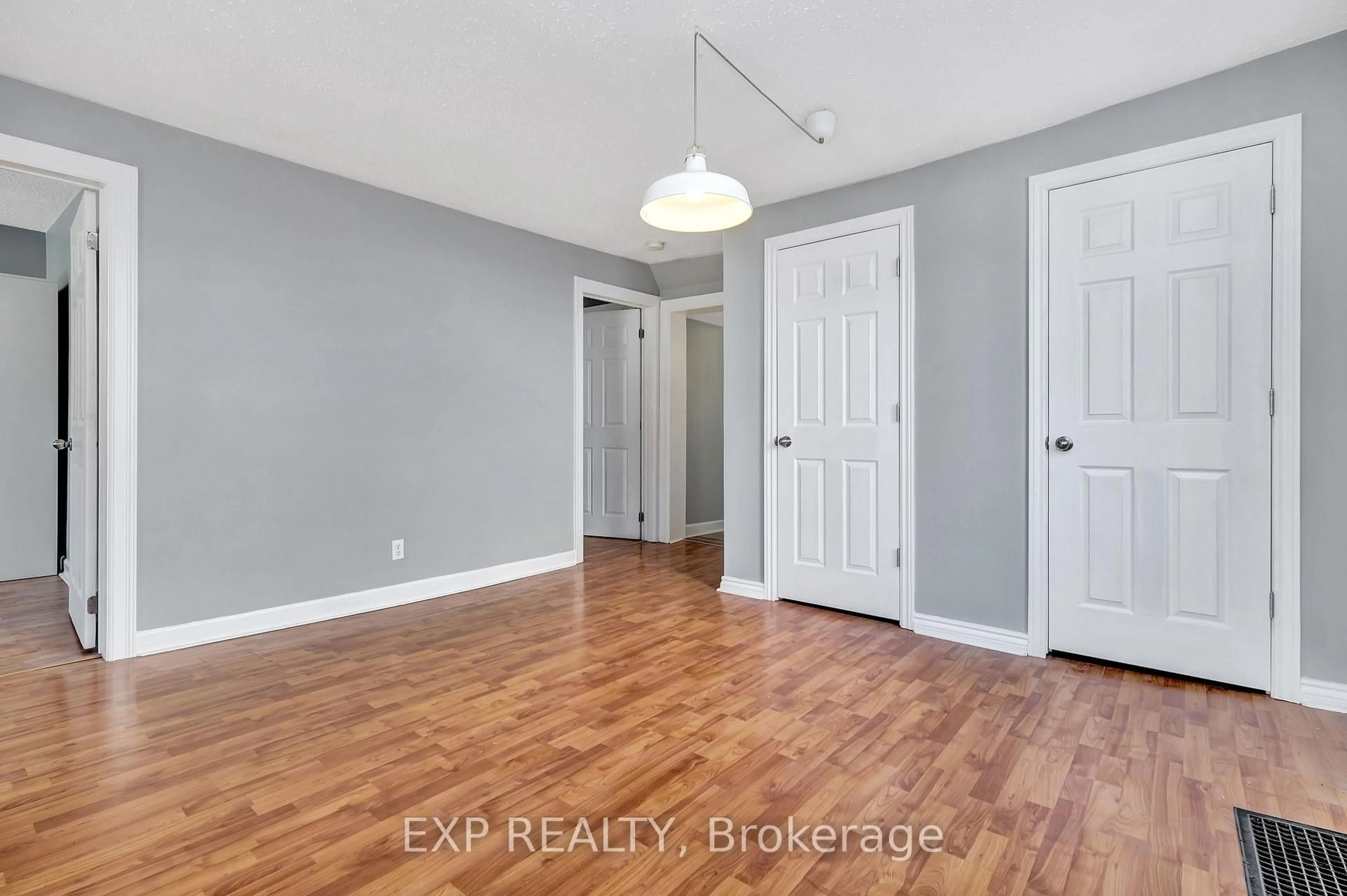 A pic of a room for 566 Kirkwood Ave, Ottawa Ontario K1Z 5X4