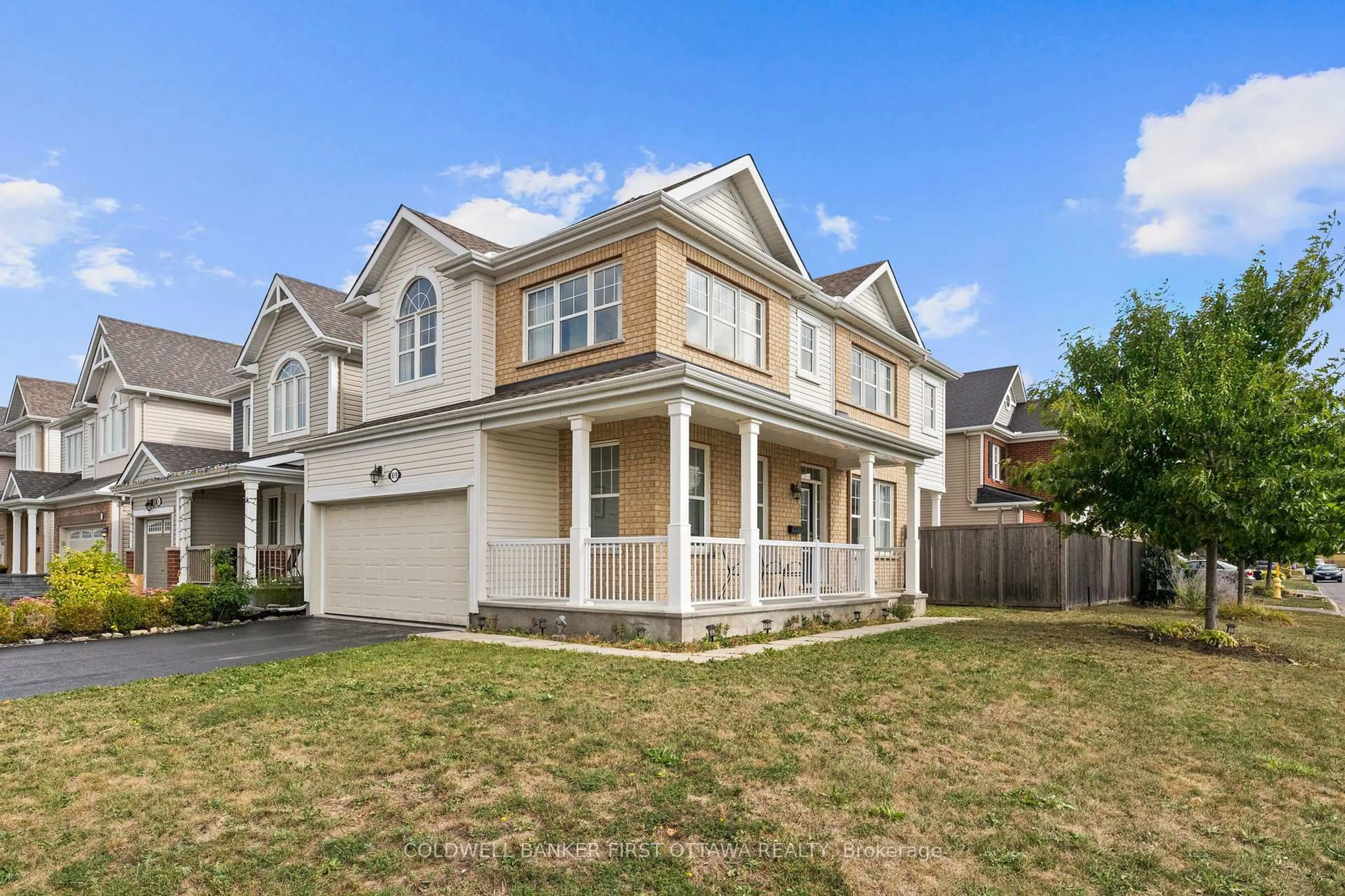 Home with vinyl exterior material, street for 619 DUNDONALD Dr, Ottawa Ontario K2J 5Y8