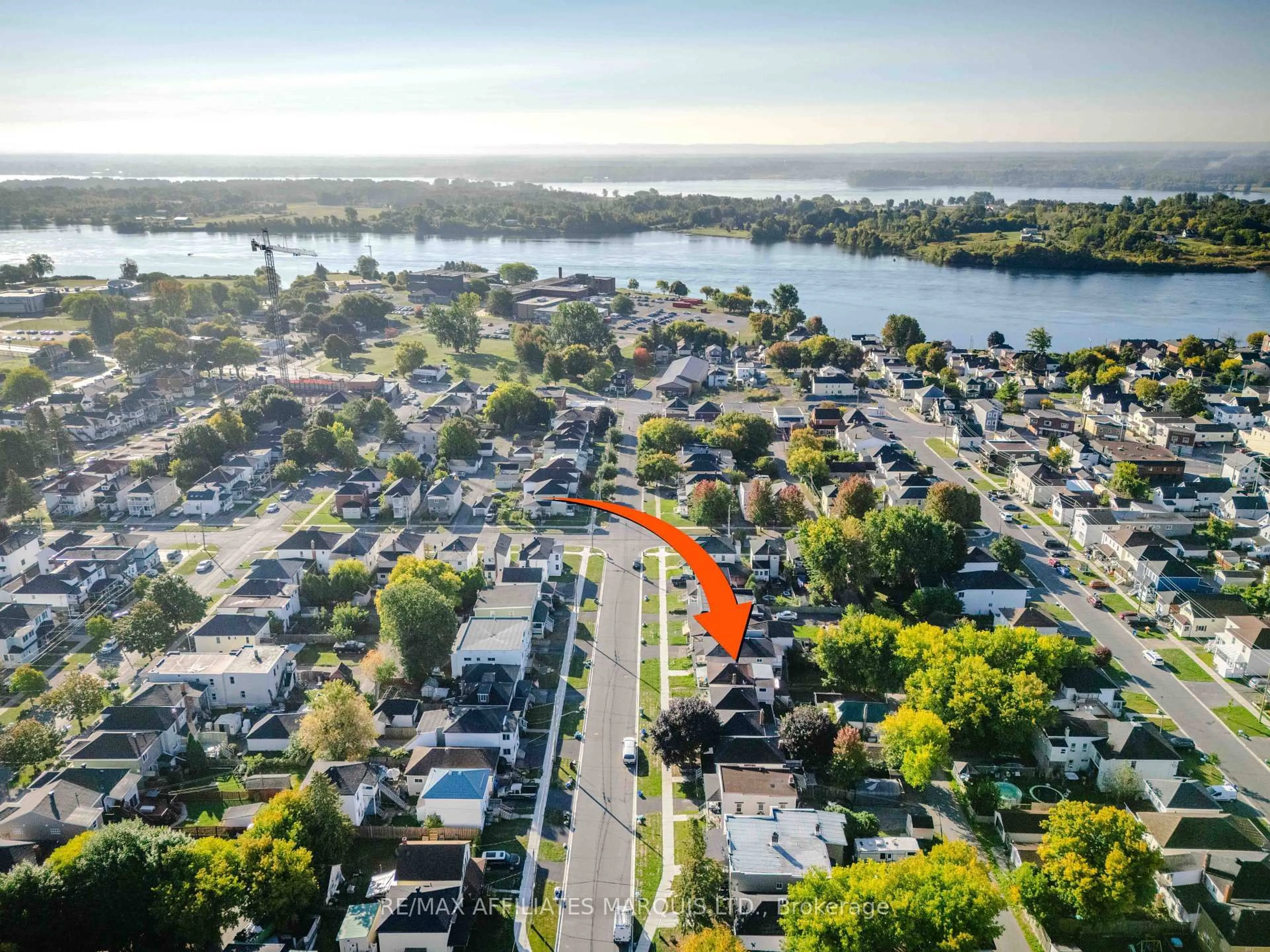 A pic from outside/outdoor area/front of a property/back of a property/a pic from drone, water/lake/river/ocean view for 212 Guy St, Cornwall Ontario K6H 4T9