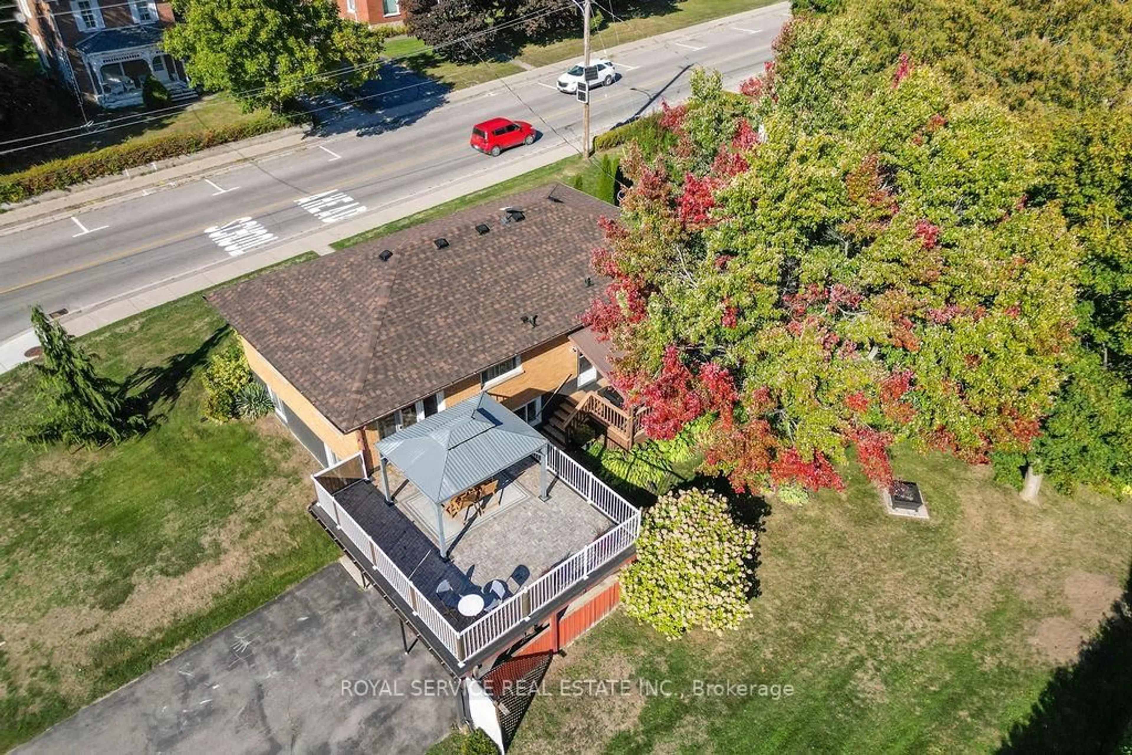 A pic from outside/outdoor area/front of a property/back of a property/a pic from drone, street for 98 Church St, Trent Hills Ontario K0K 3K0