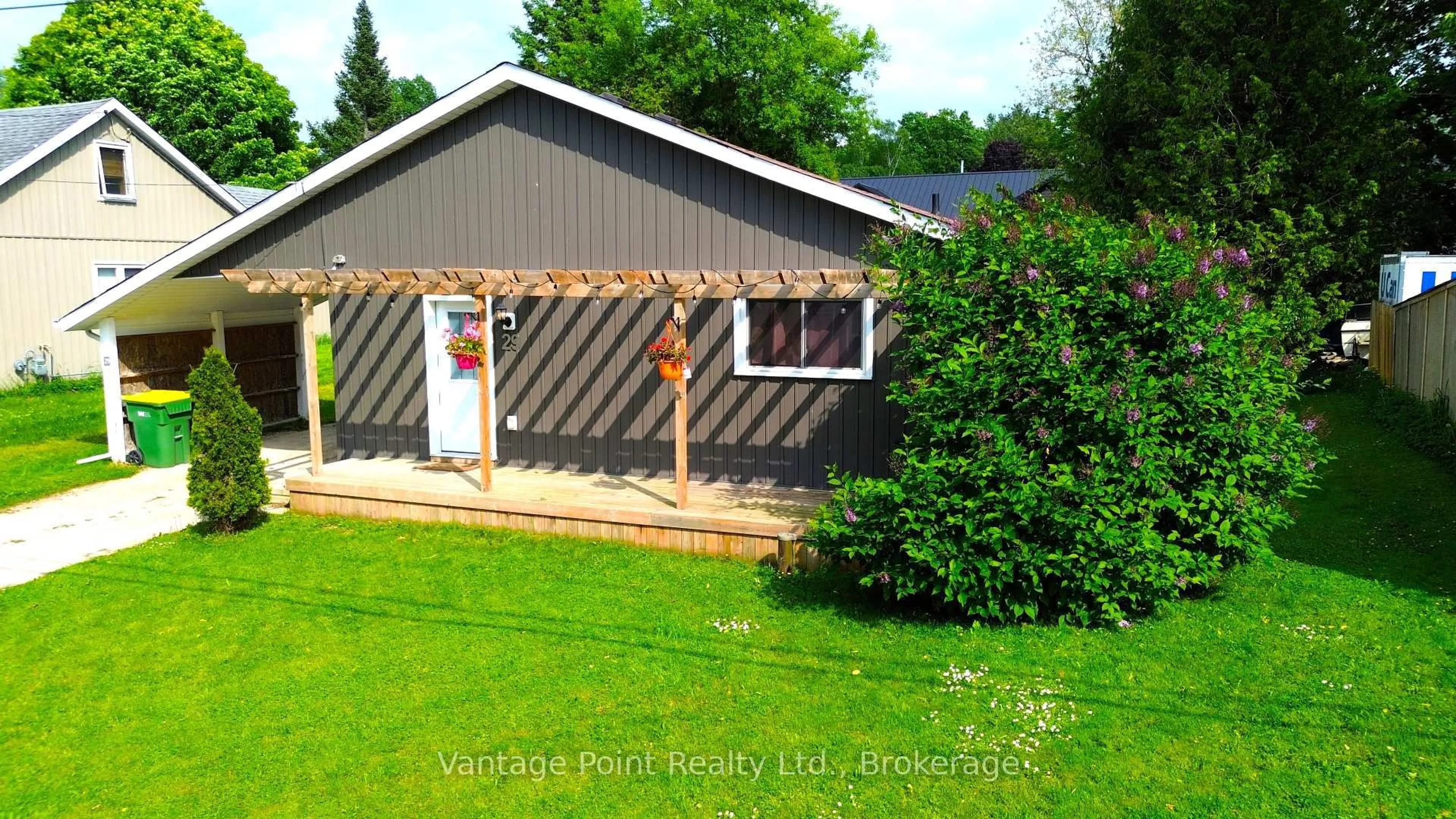 Shed for 29 Margaret St, Grey Highlands Ontario N0C 1E0