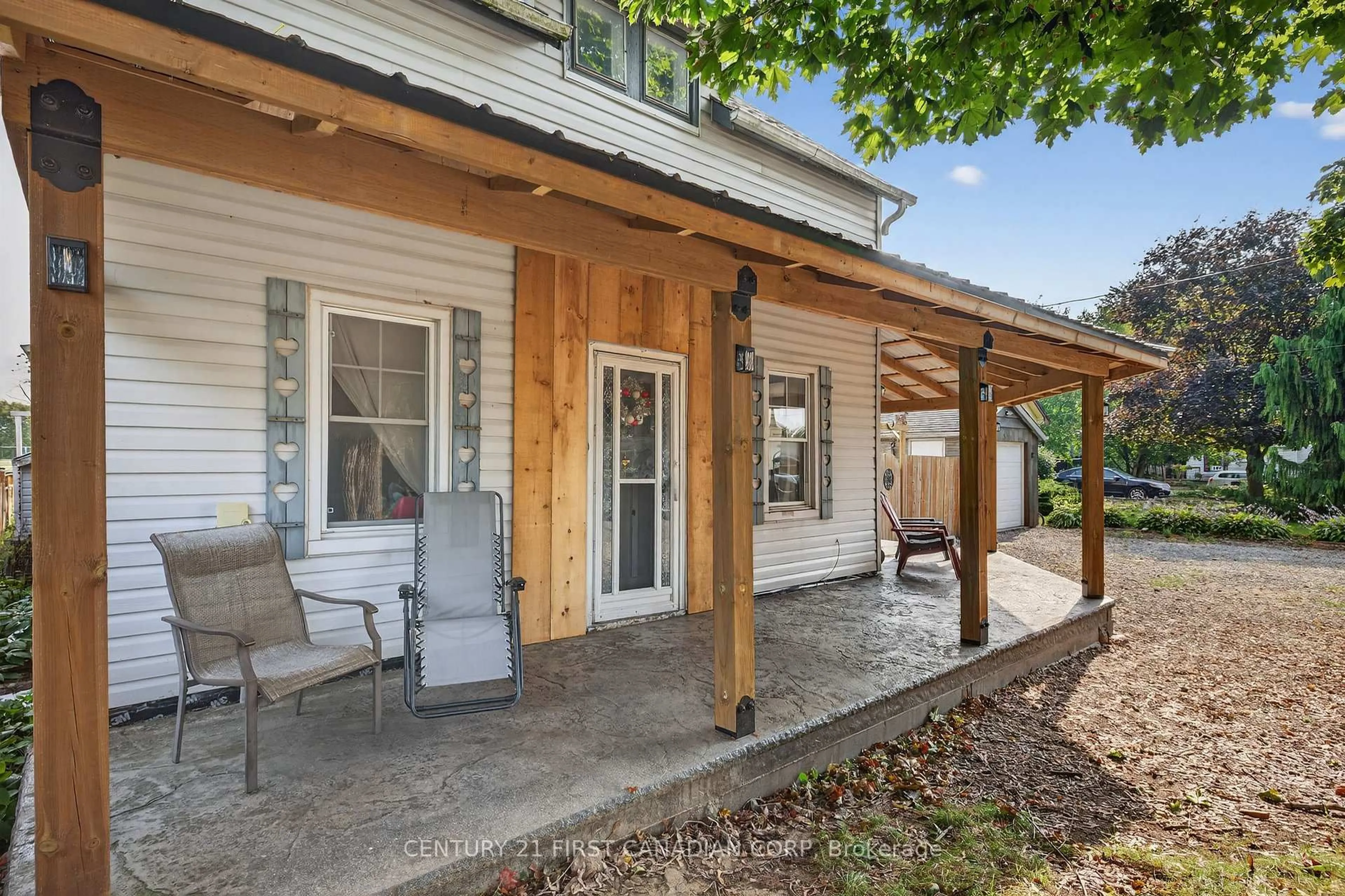 Patio, street for 247 Ridout St, West Elgin Ontario N0L 2C0