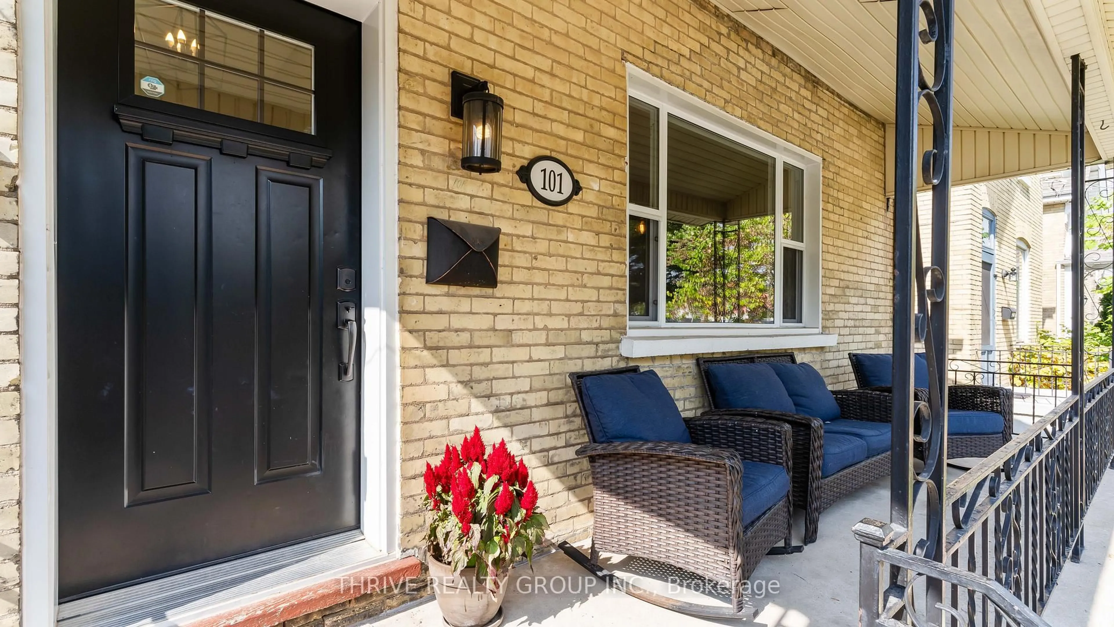 Patio, street for 101 Maitland St, London East Ontario N6B 2X3