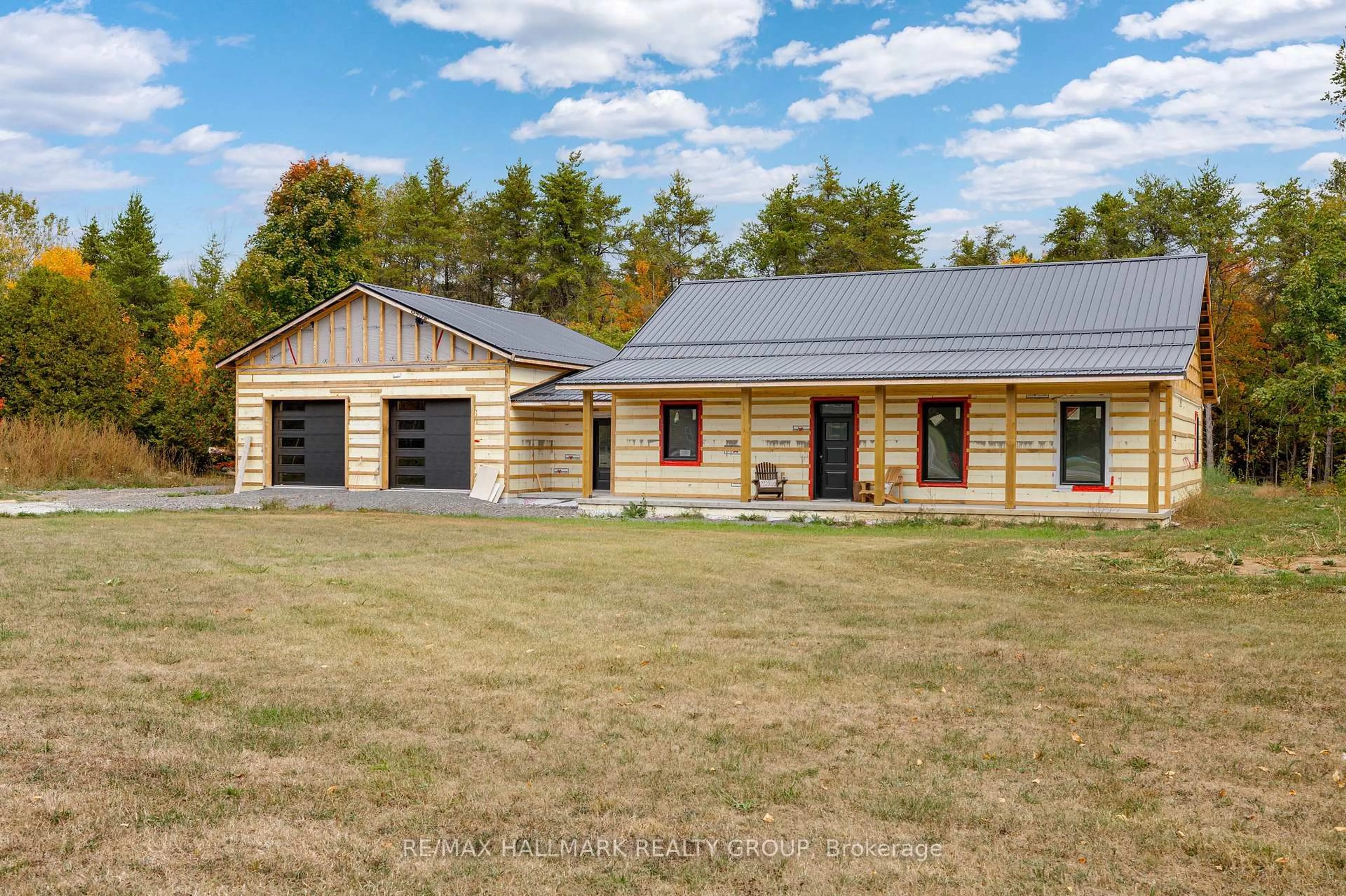 A pic from outside/outdoor area/front of a property/back of a property/a pic from drone, building for 6813 Charleville Rd, Augusta Ontario K0E 1T0