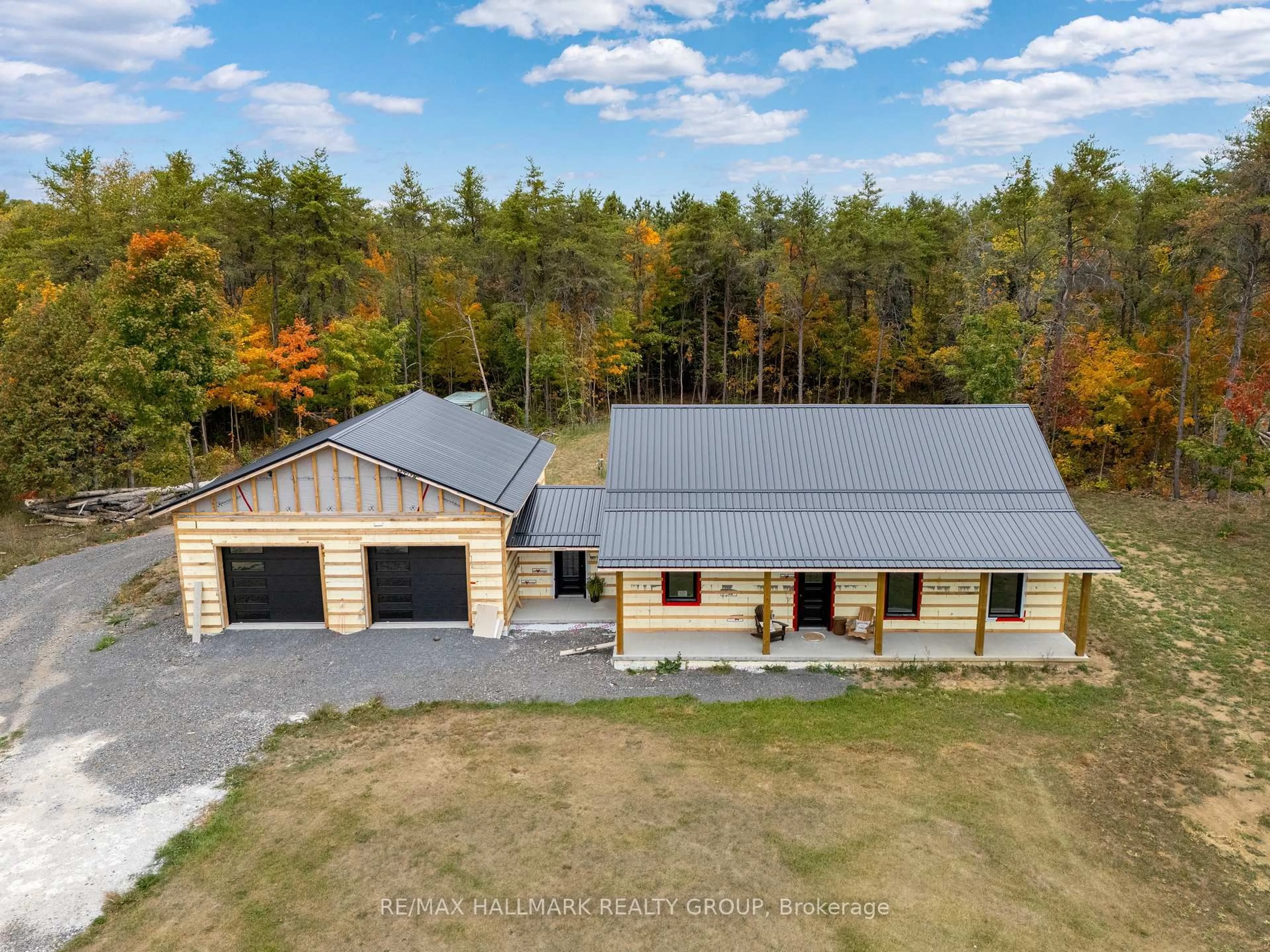 A pic from outside/outdoor area/front of a property/back of a property/a pic from drone, building for 6813 Charleville Rd, Augusta Ontario K0E 1T0