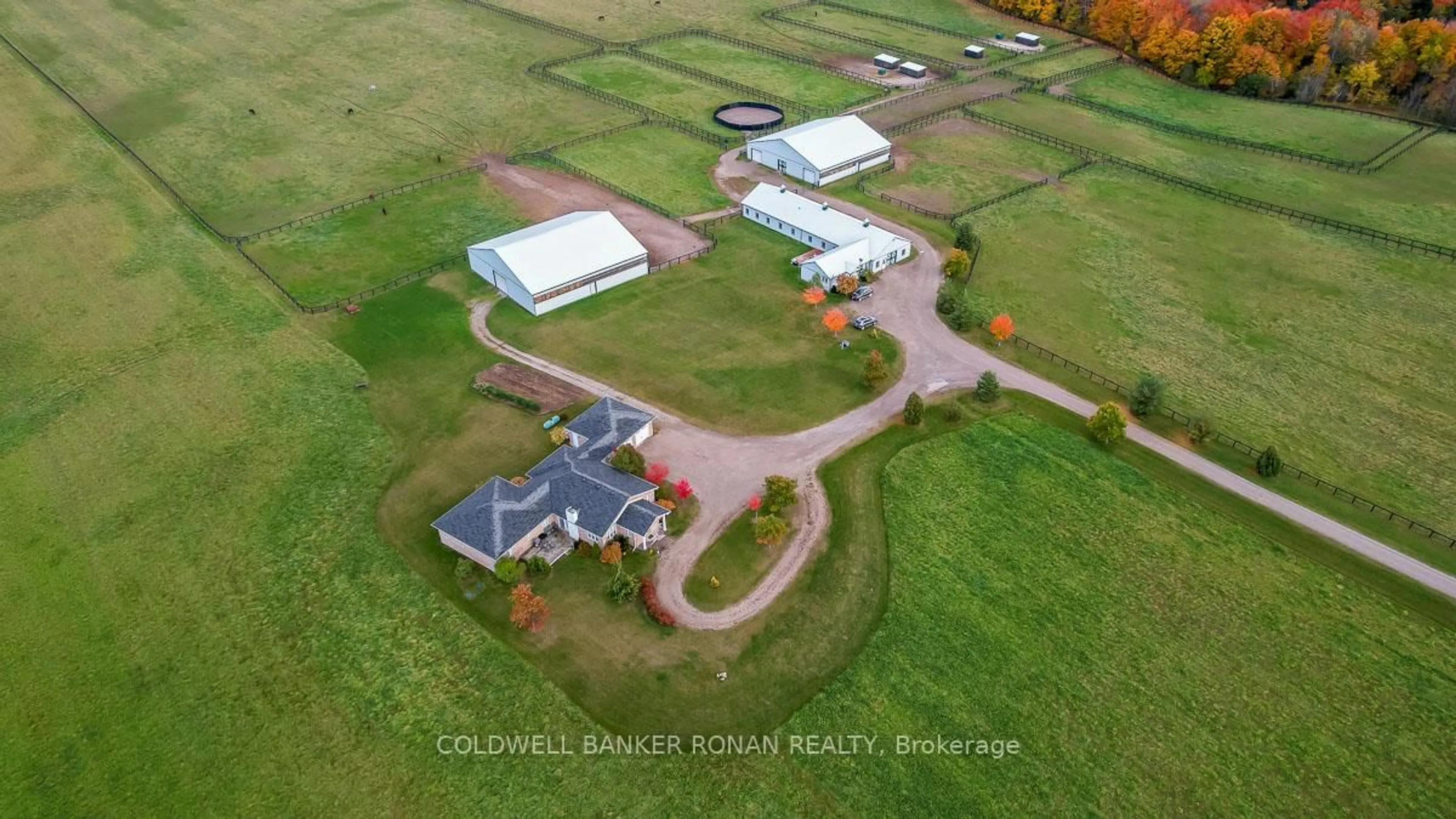 A pic from outside/outdoor area/front of a property/back of a property/a pic from drone, unknown for 893053 Sixth Line, Mono Ontario L9W 2Z2