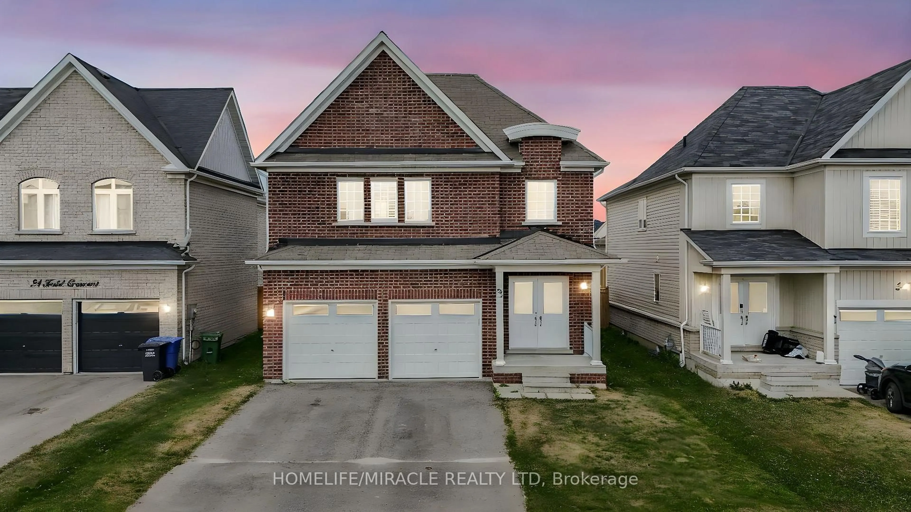 A pic from outside/outdoor area/front of a property/back of a property/a pic from drone, street for 92 Todd Cres, Southgate Ontario N0C 1B0