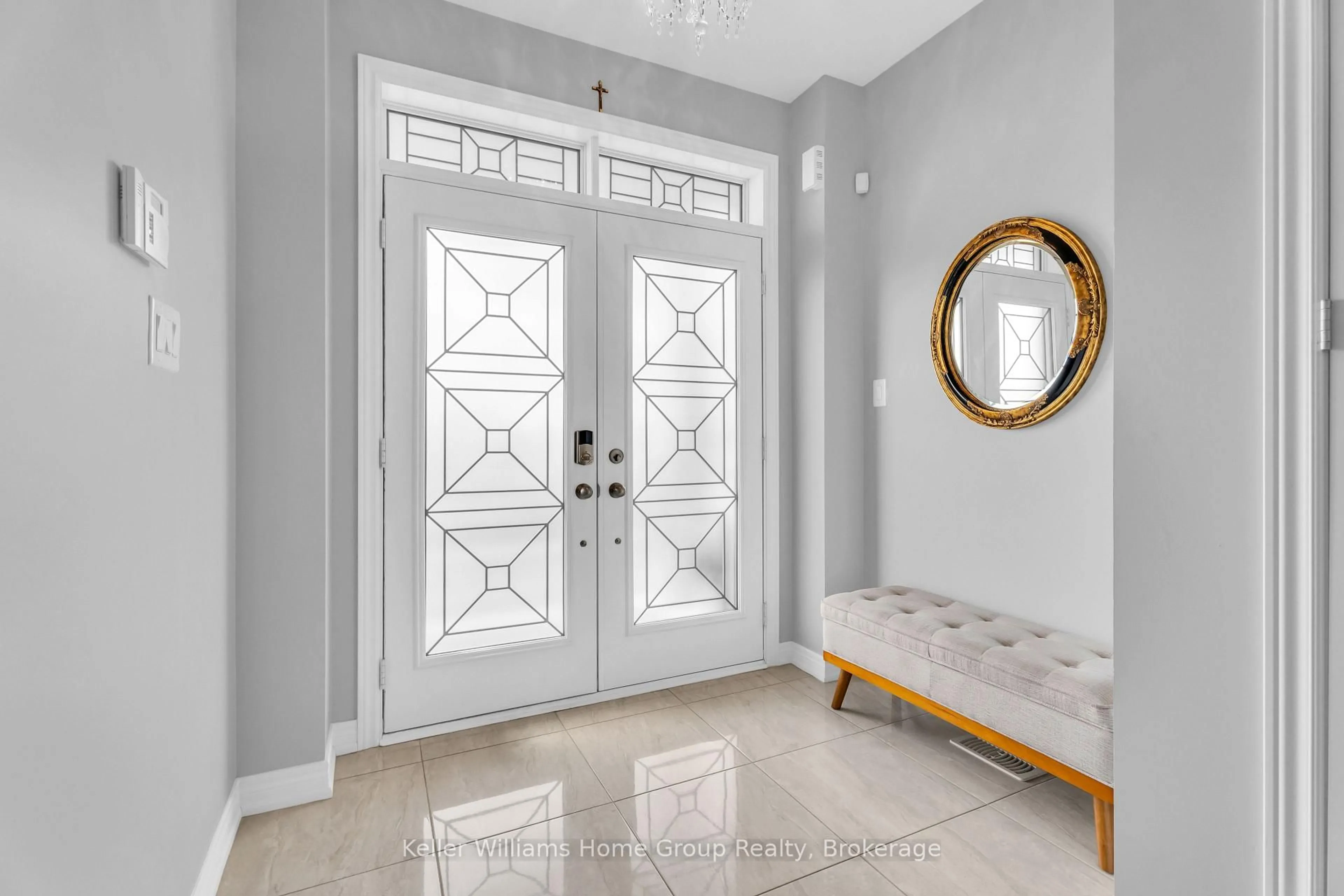 Indoor entryway for 126 Mutrie Blvd, Guelph/Eramosa Ontario N0B 2K0
