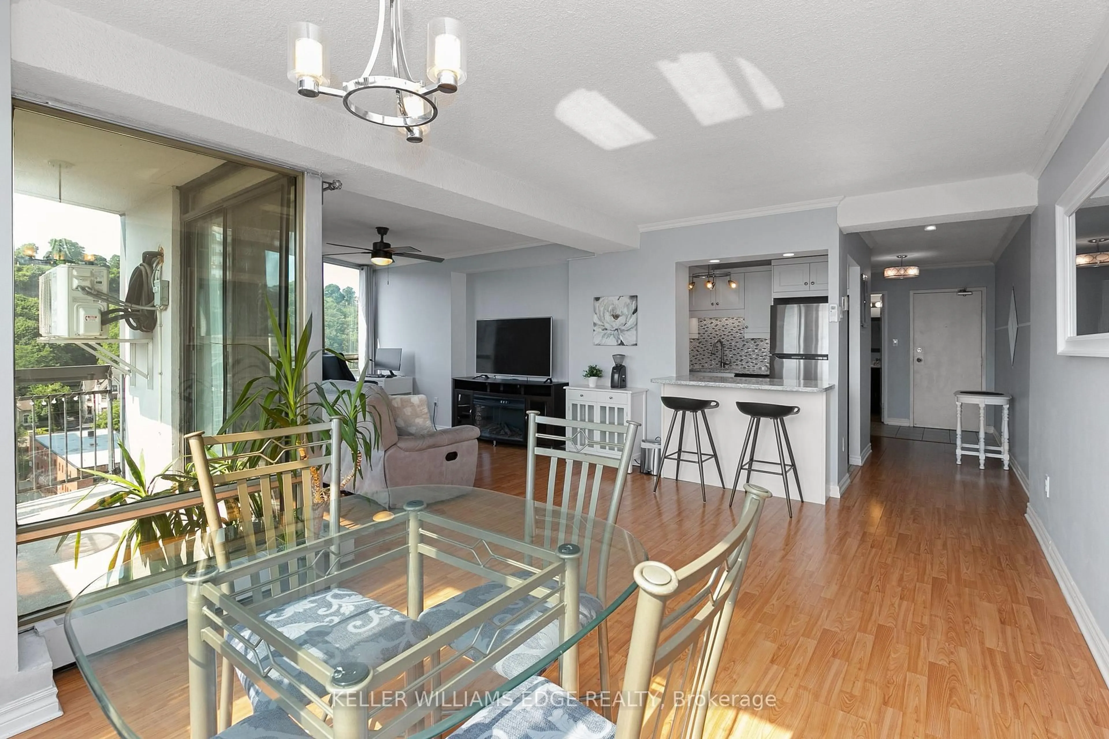 Open concept kitchen, unknown for 150 Charlton Ave #2206, Hamilton Ontario L8N 3X3