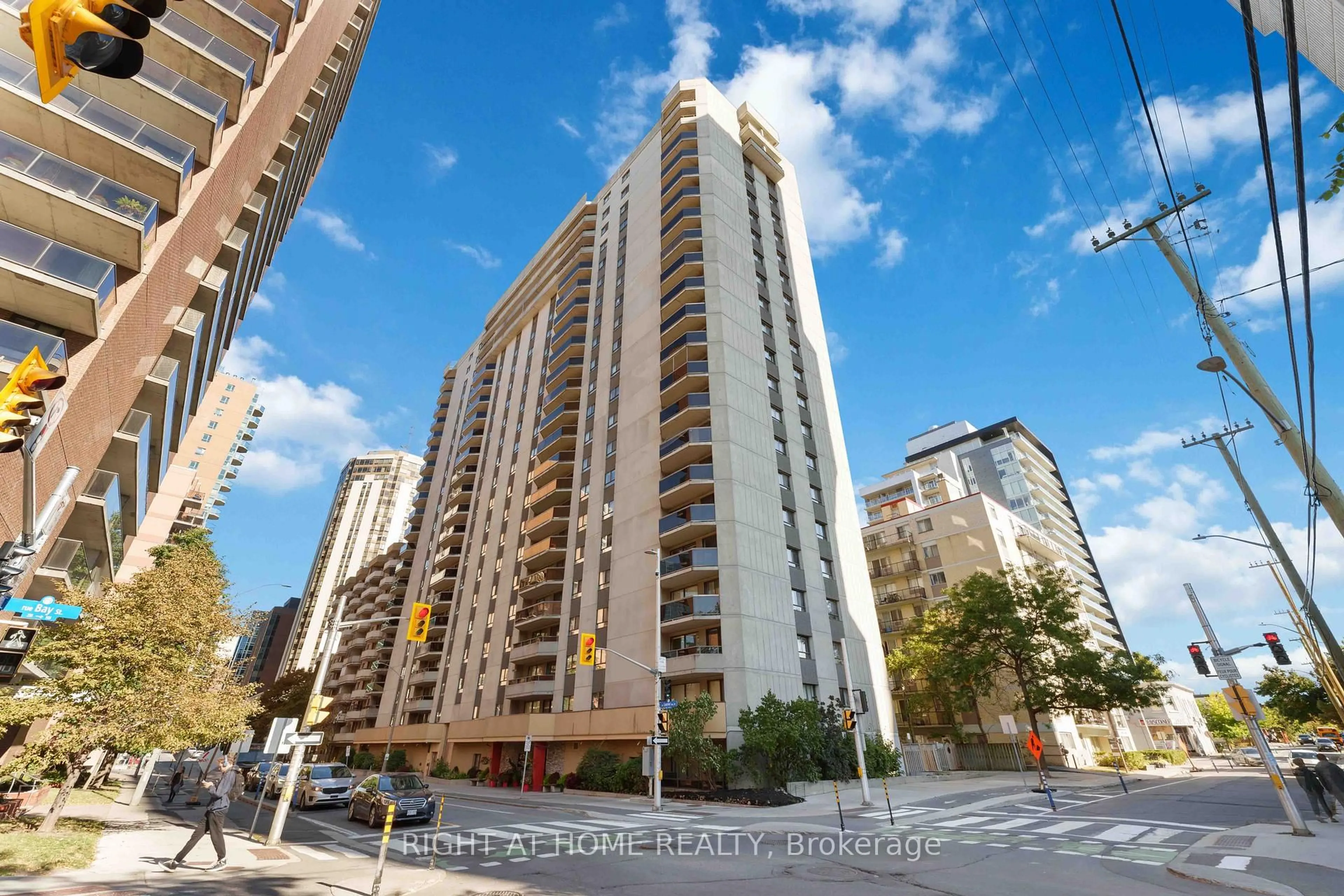 Unknown for 470 Laurier Ave #801, Ottawa Ontario K1R 7W9